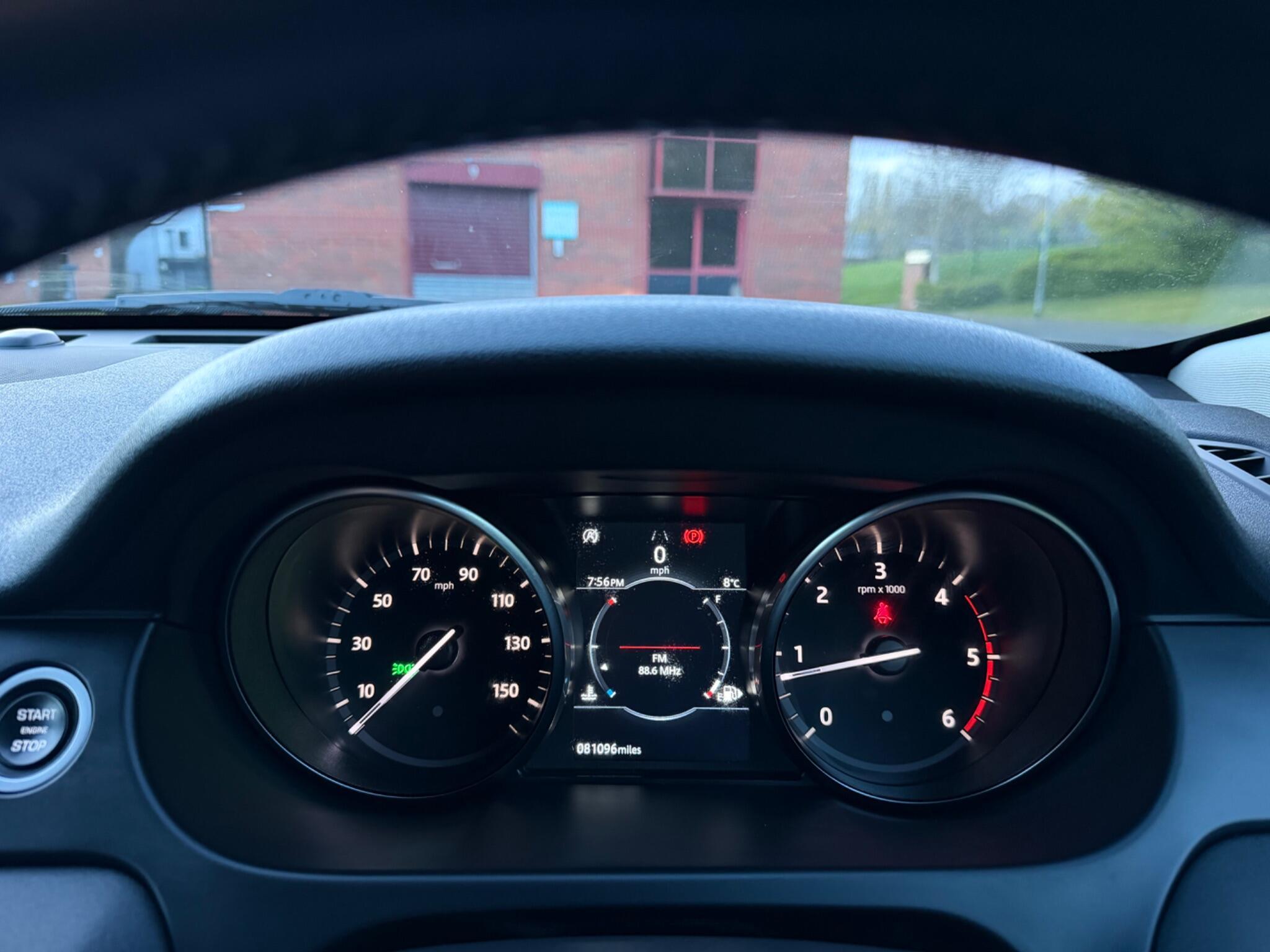 Land Rover DISCOVERY SPORT - Image 50