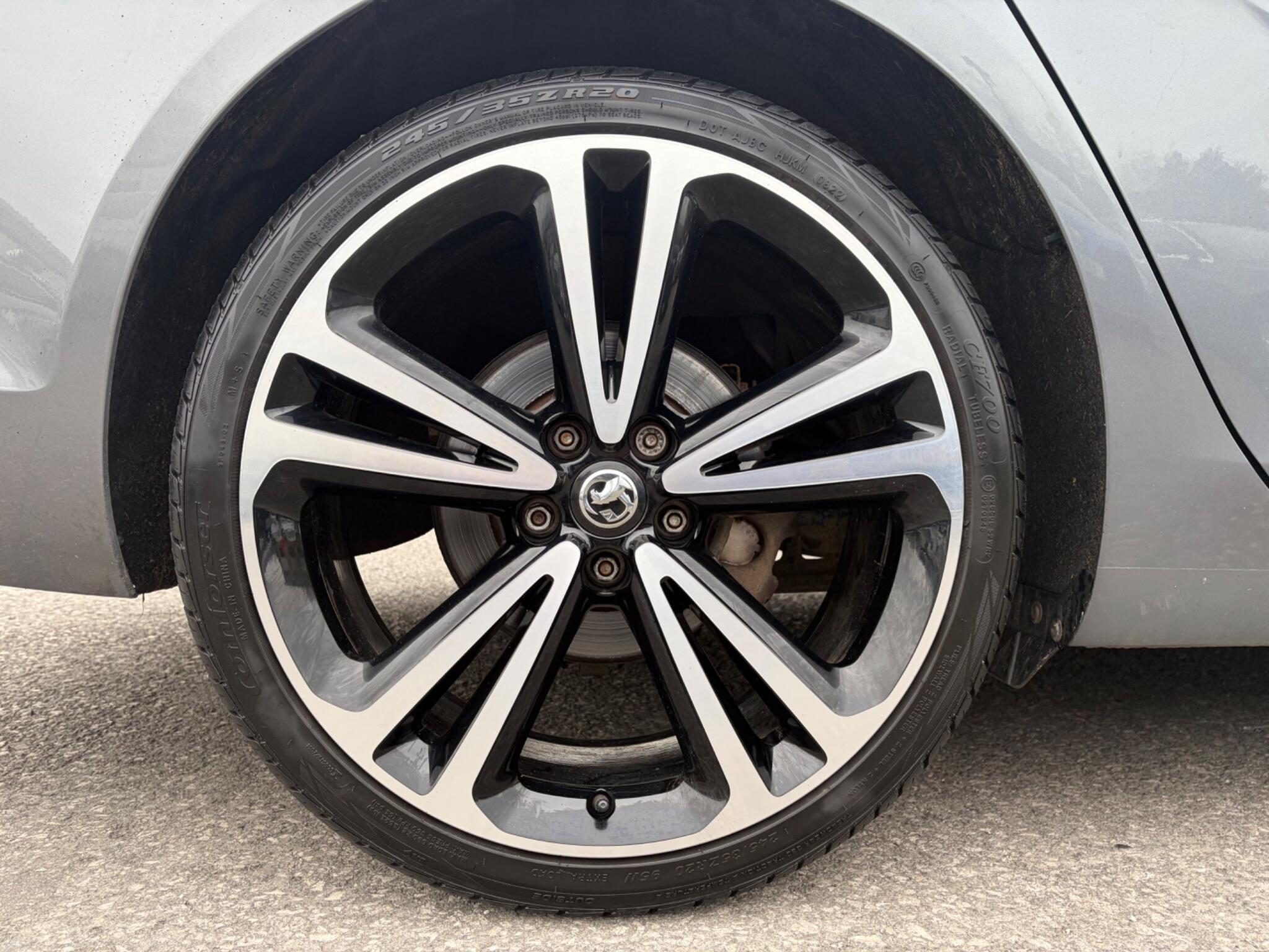 Vauxhall Insignia - Image 30