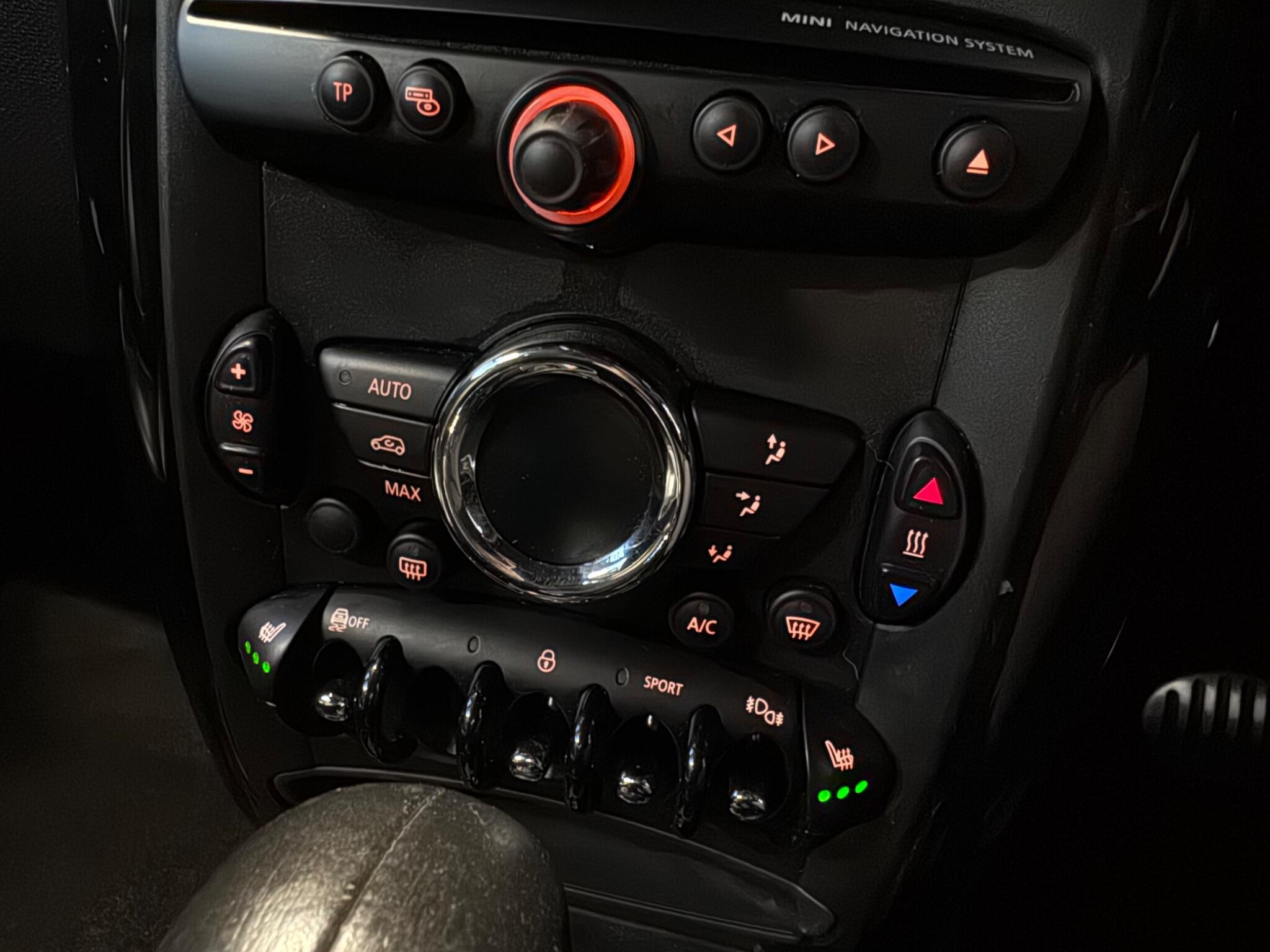 MINI Paceman - Image 16