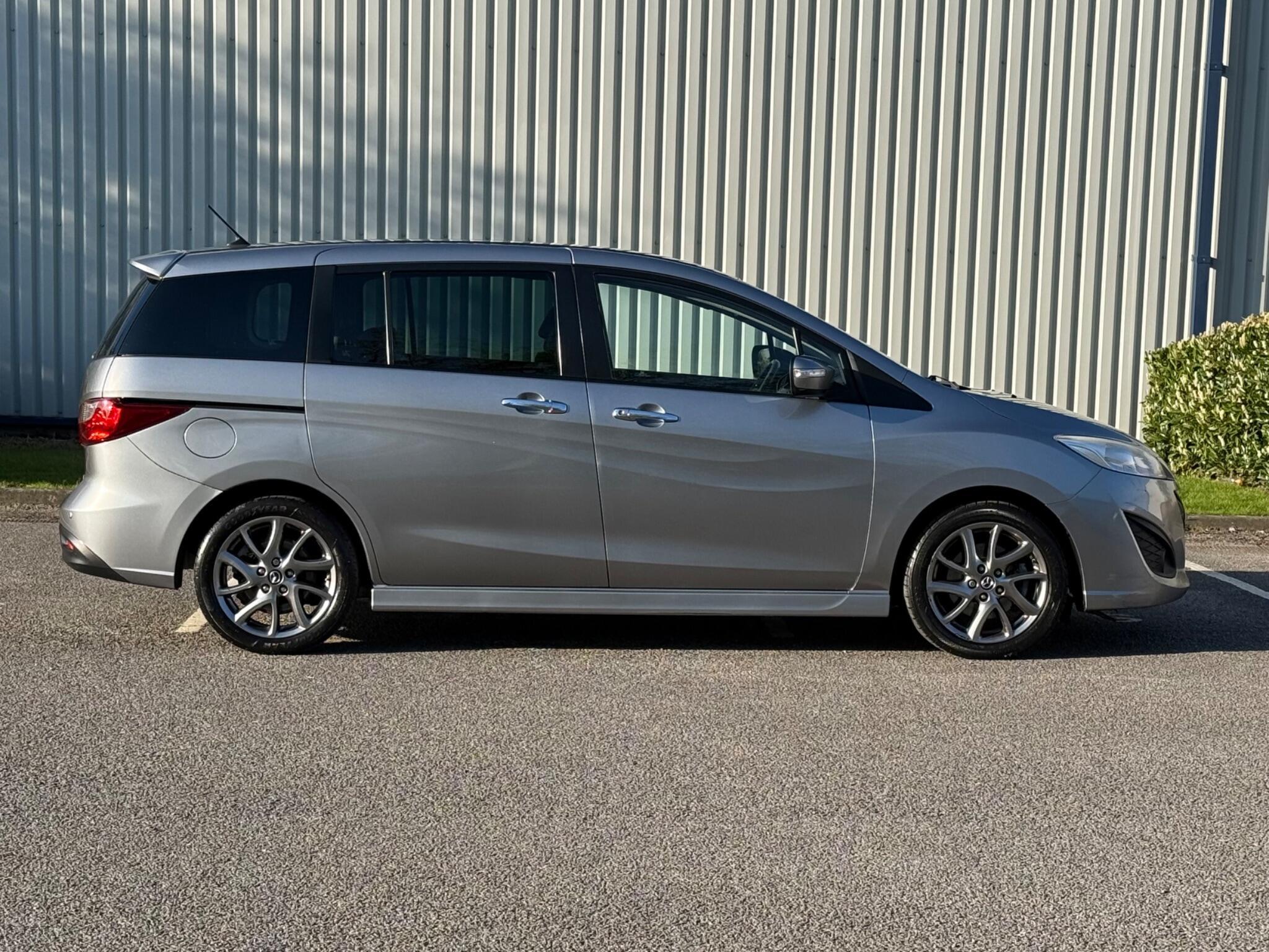 Mazda MAZDA5 - Image 9