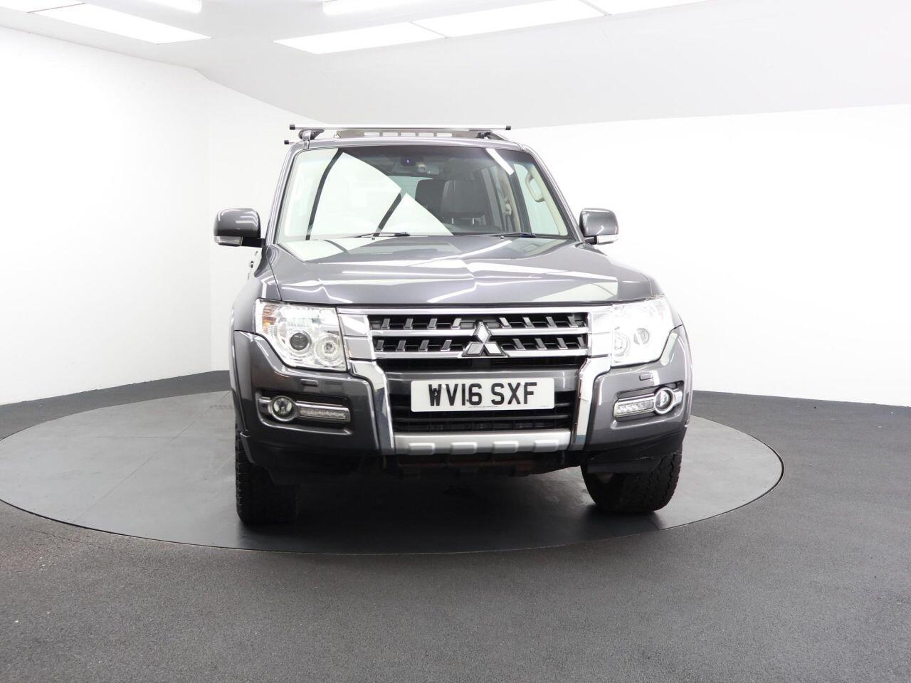 Mitsubishi Shogun - Image 4