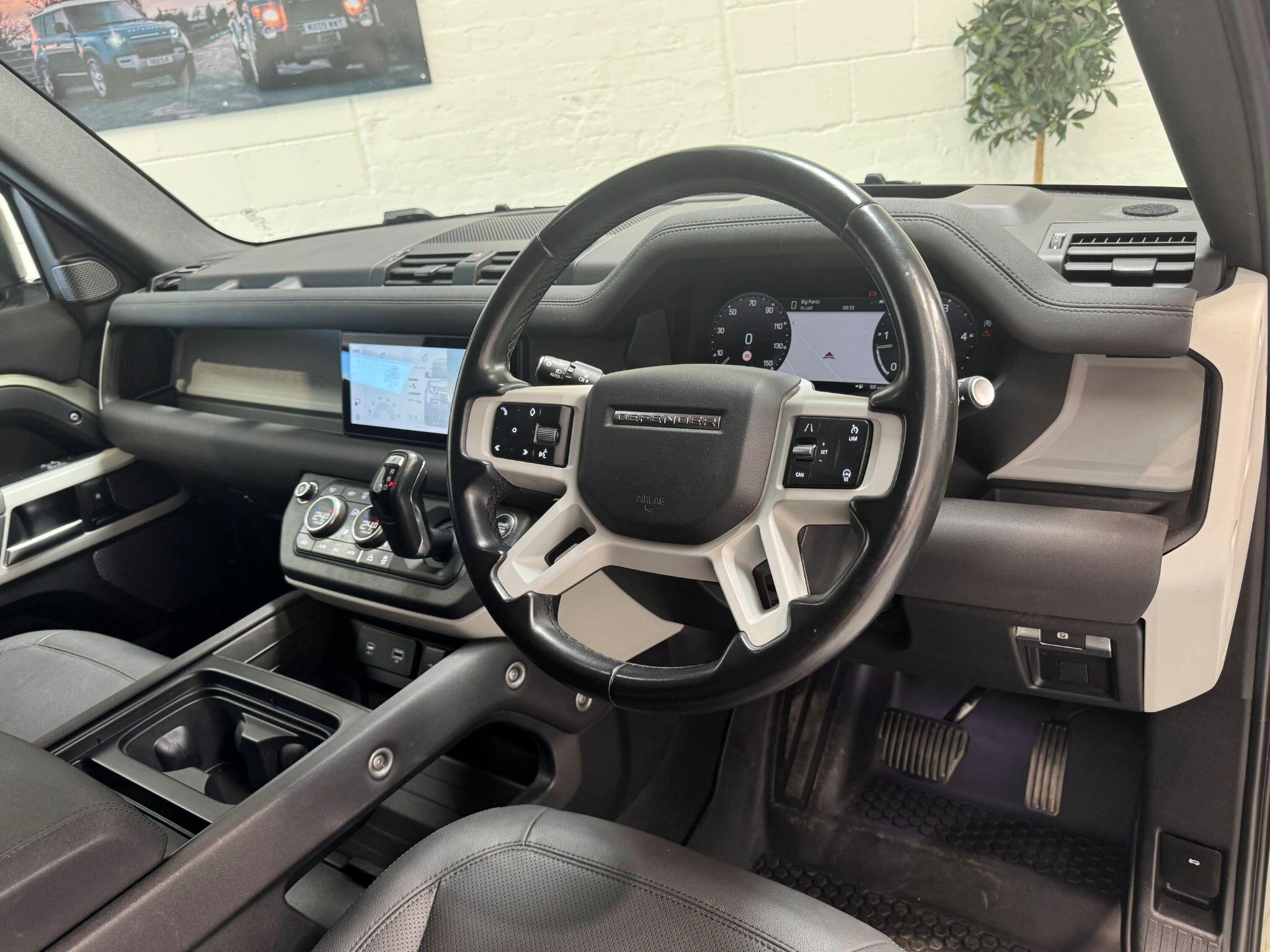 Land Rover Defender 110 - Image 17
