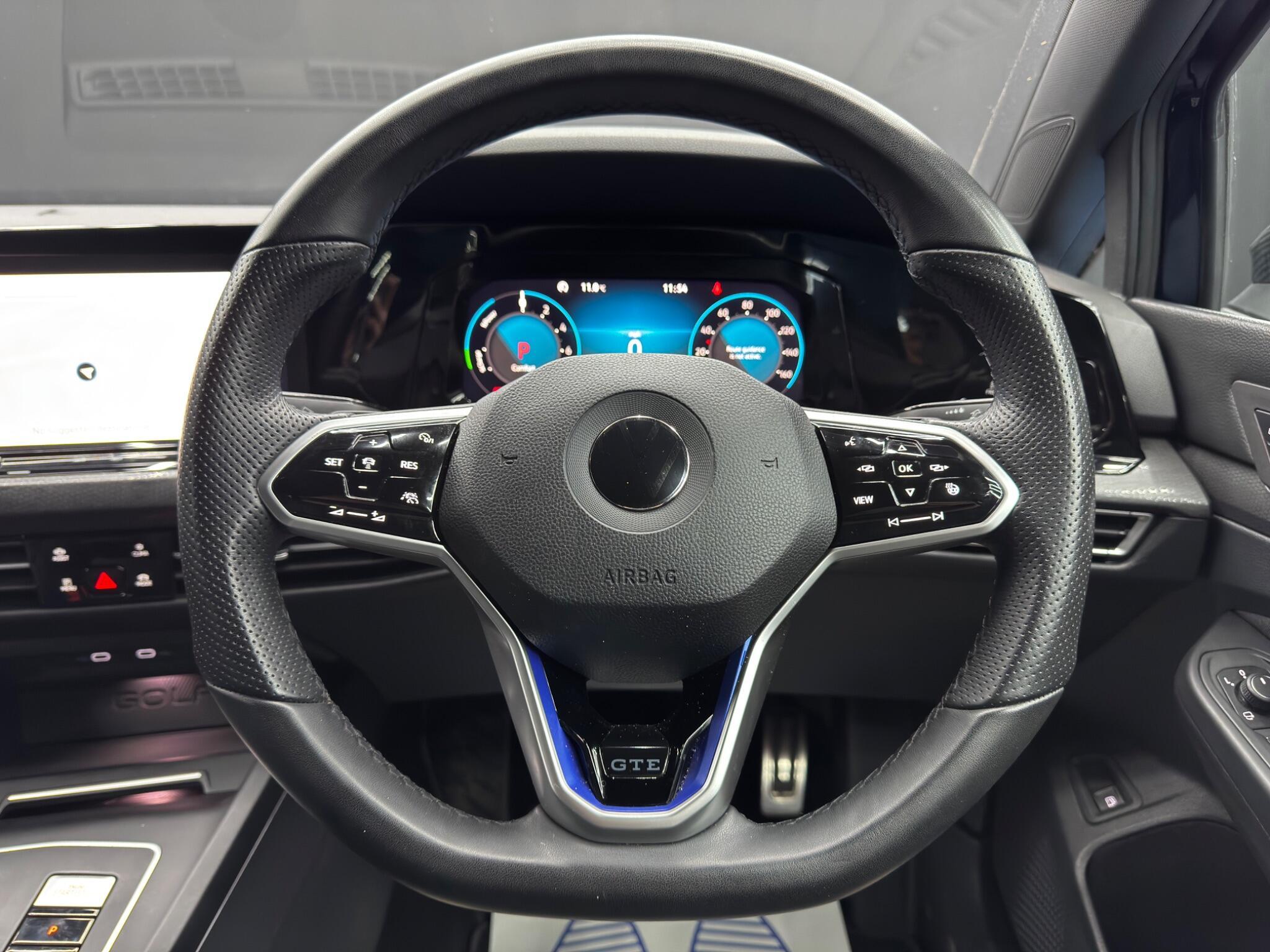 Volkswagen Golf - Image 19