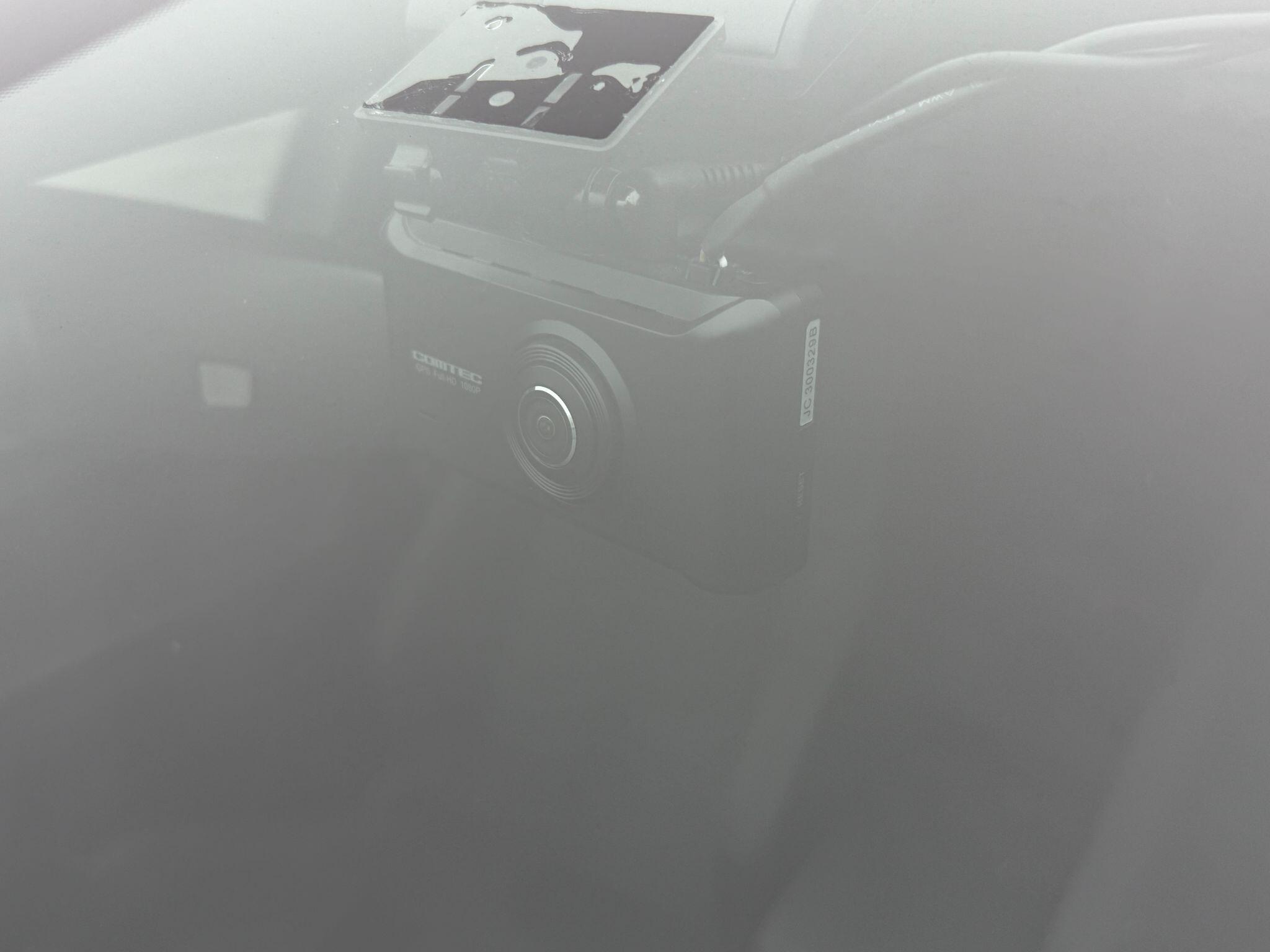 Volkswagen Golf - Image 14