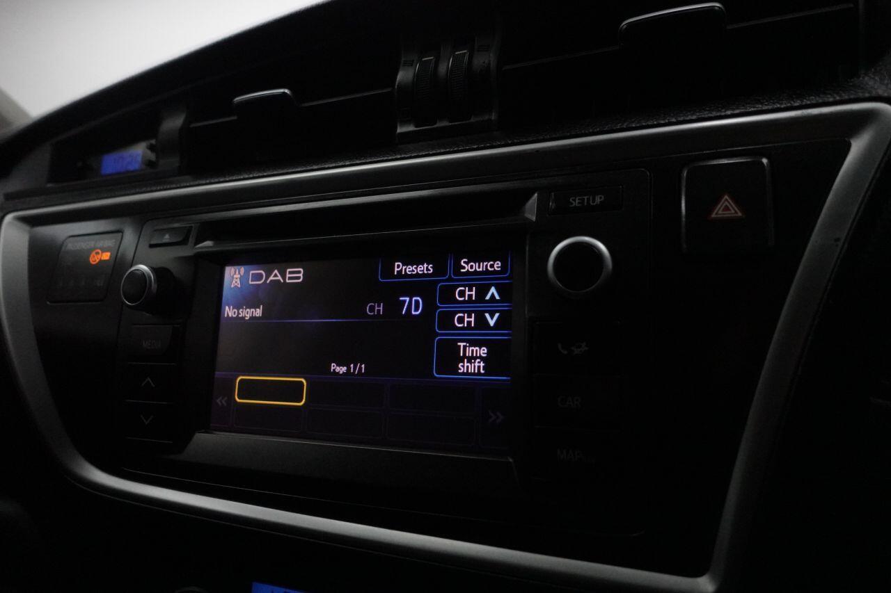 Toyota Auris - Image 16