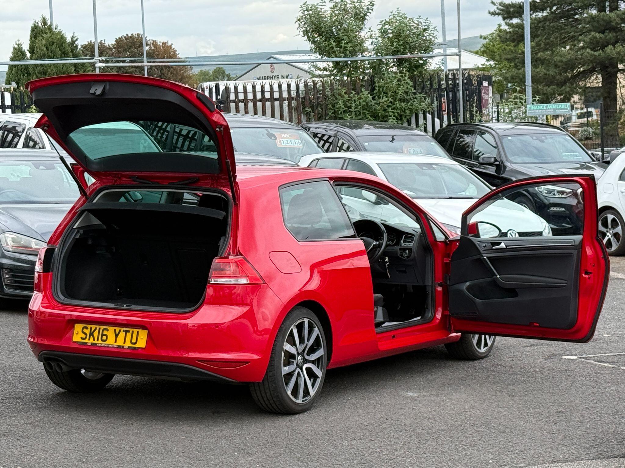 Volkswagen Golf - Image 2