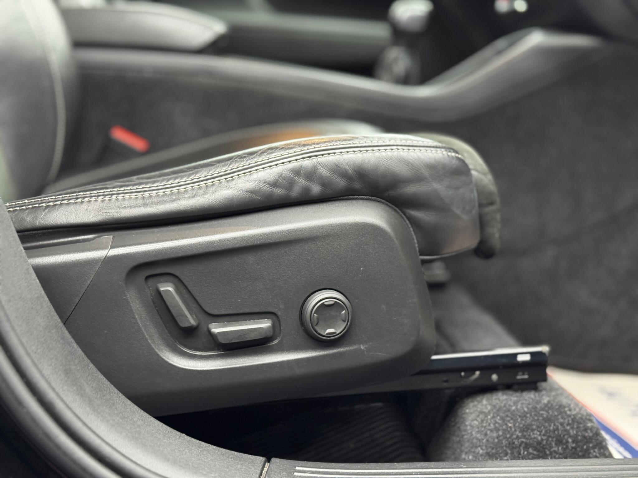 Volvo XC40 - Image 41