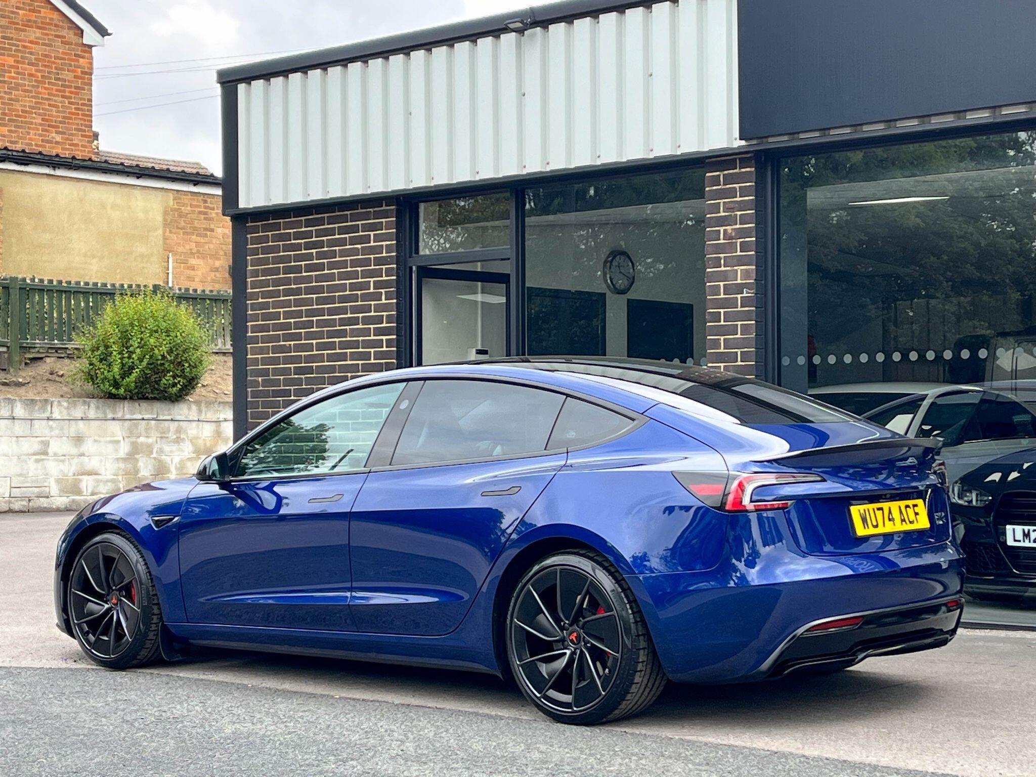Tesla Model 3 - Image 3