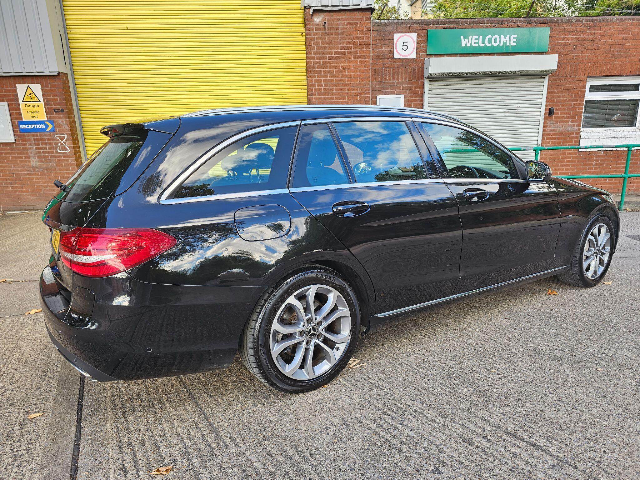 Mercedes C Class - Image 11