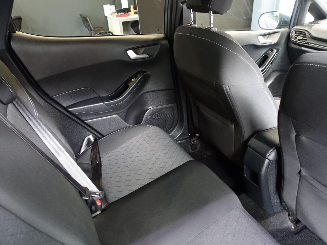 Ford Fiesta - Image 15