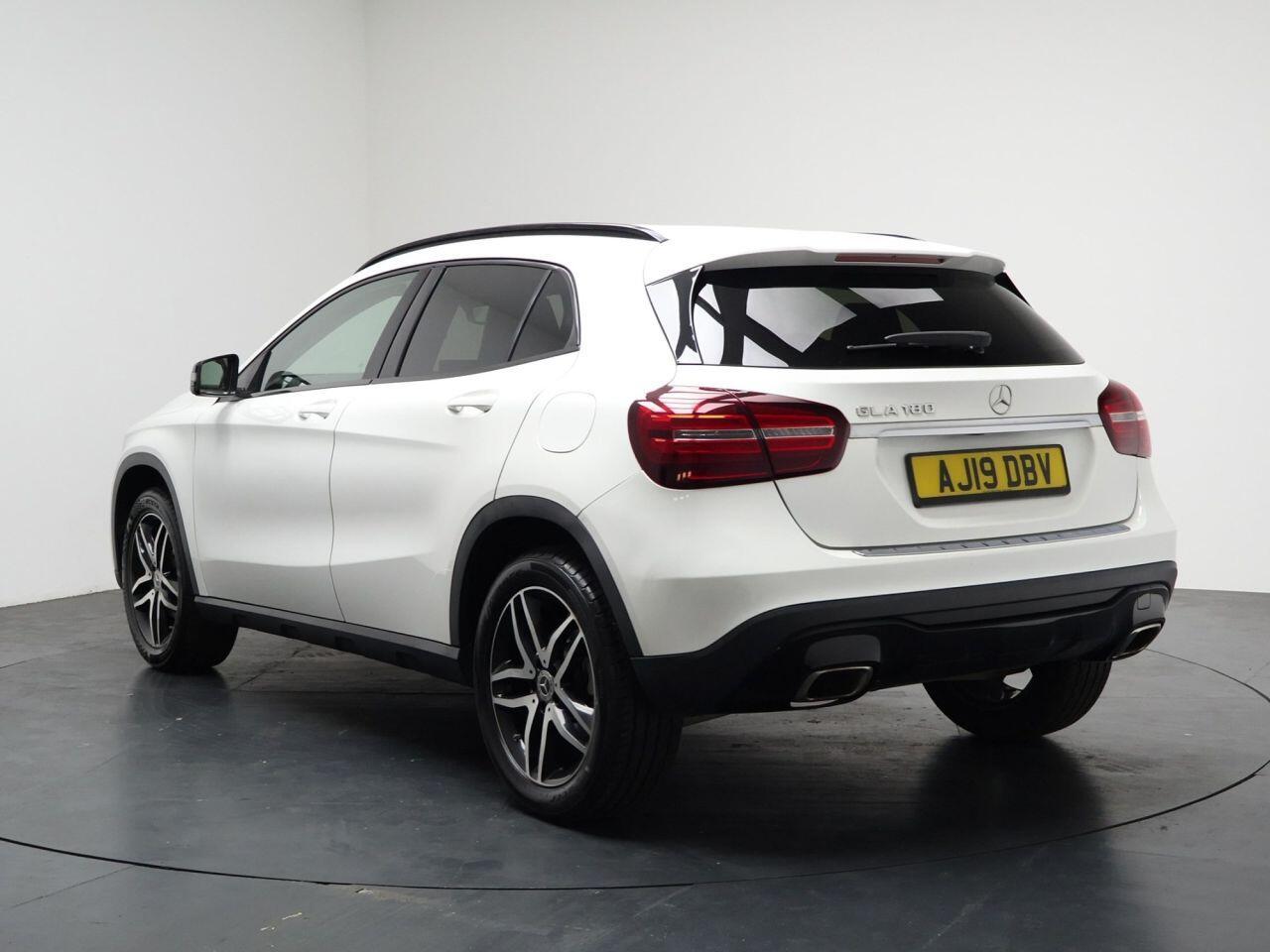 Mercedes-benz GLA - Image 9