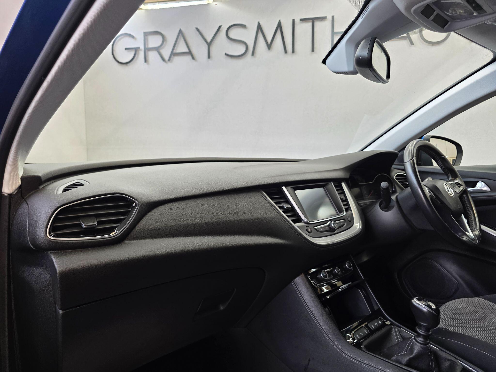 Vauxhall Grandland X - Image 14