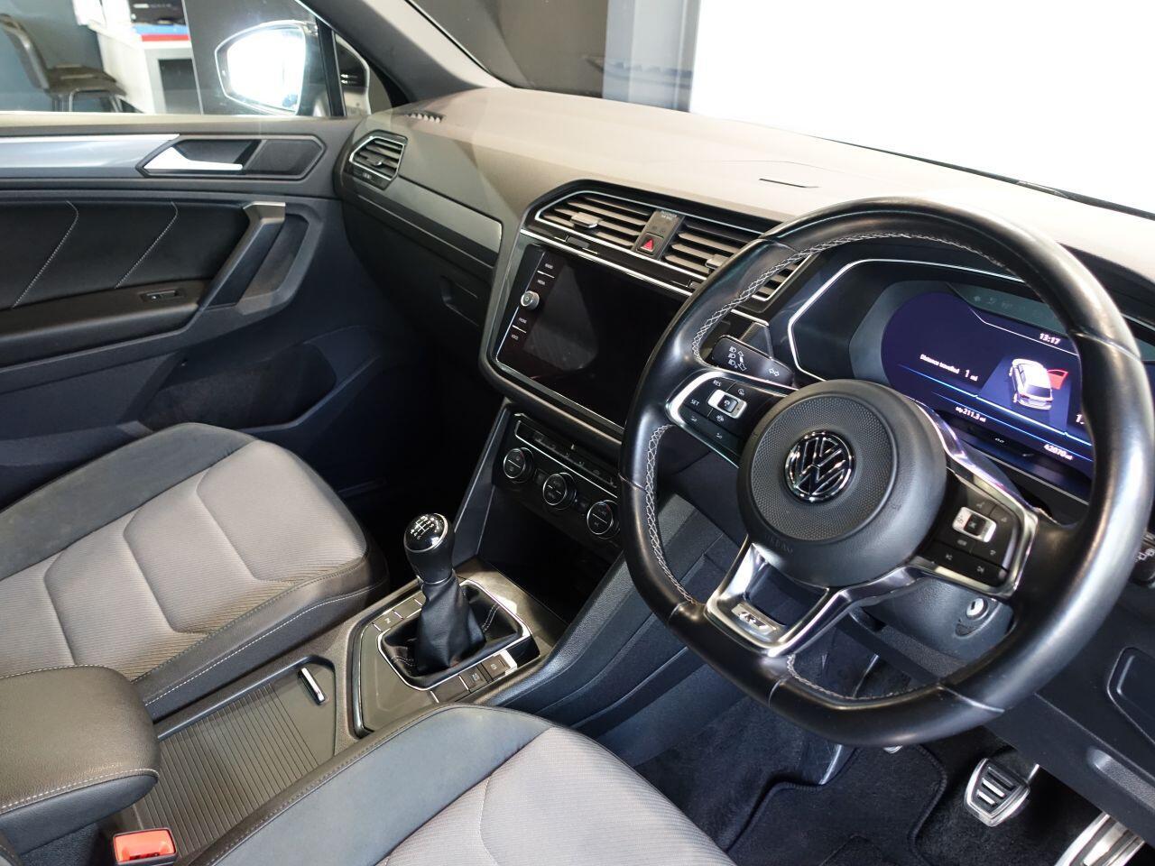 Volkswagen Tiguan - Image 4