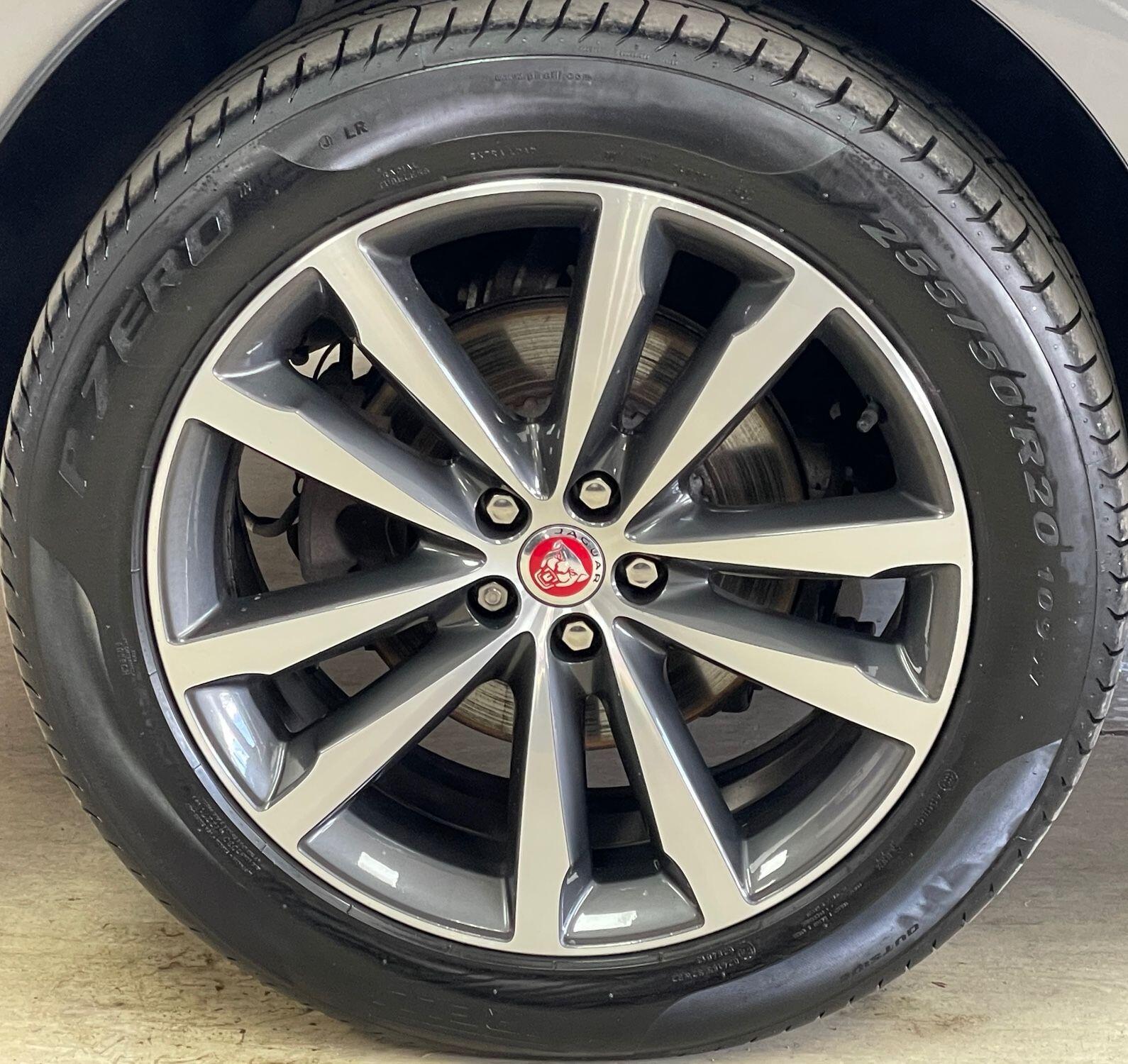 Jaguar F-Pace - Image 17