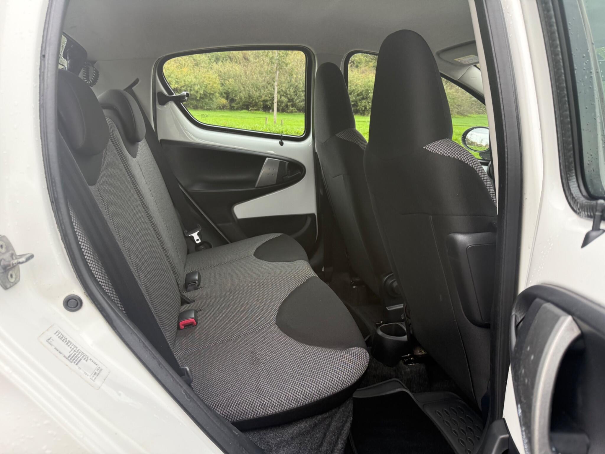 Toyota Aygo - Image 13