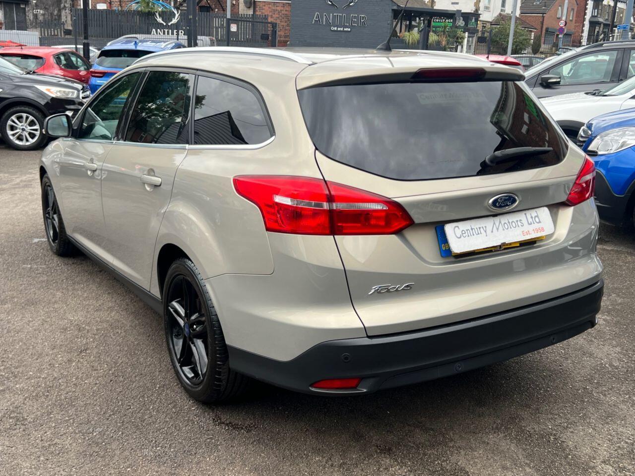 Ford Focus - Image 5