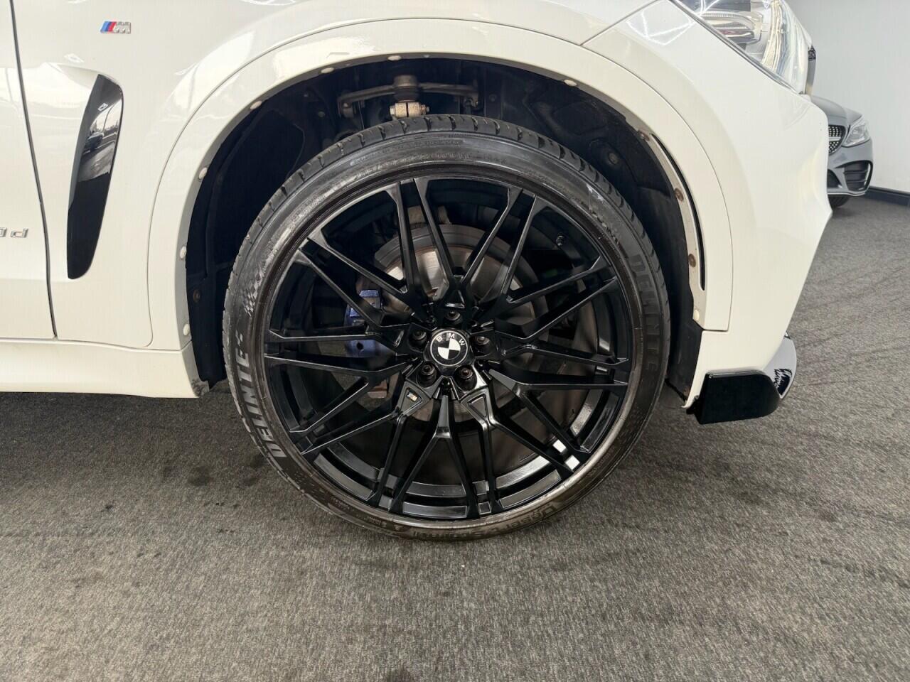 BMW X6 - Image 11