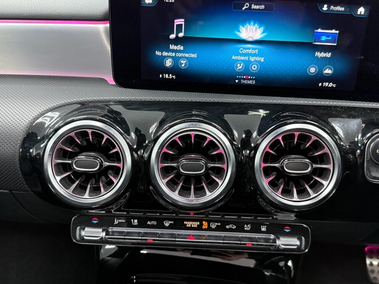 Mercedes CLA - Image 24