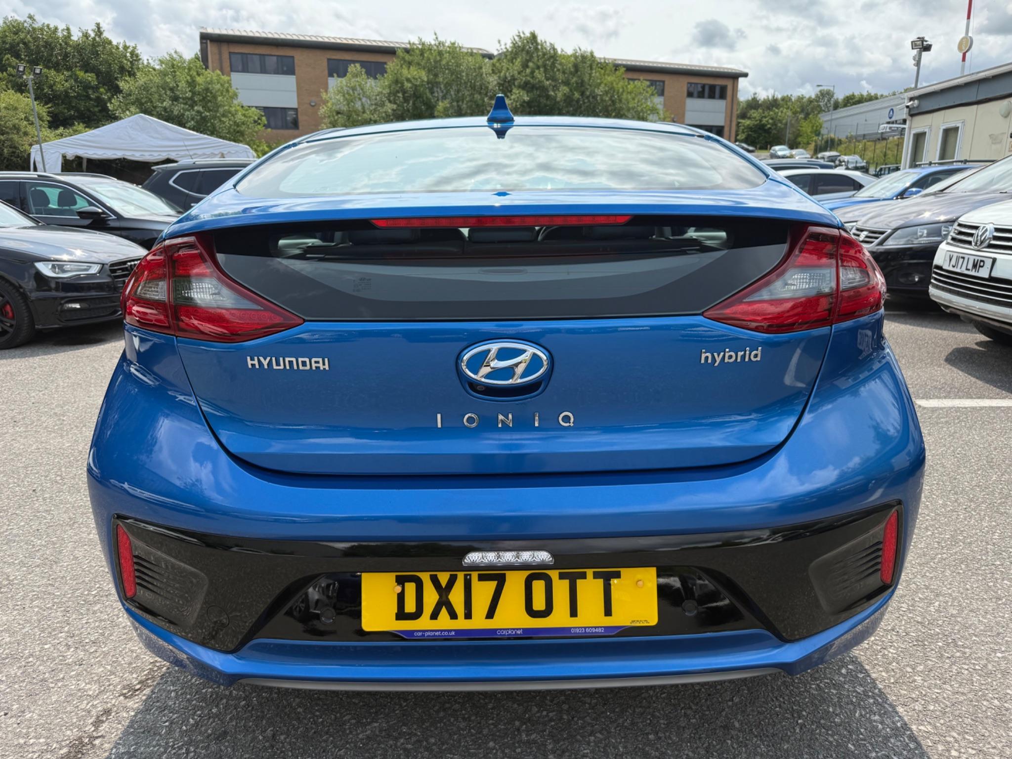 Hyundai Ioniq - Image 14