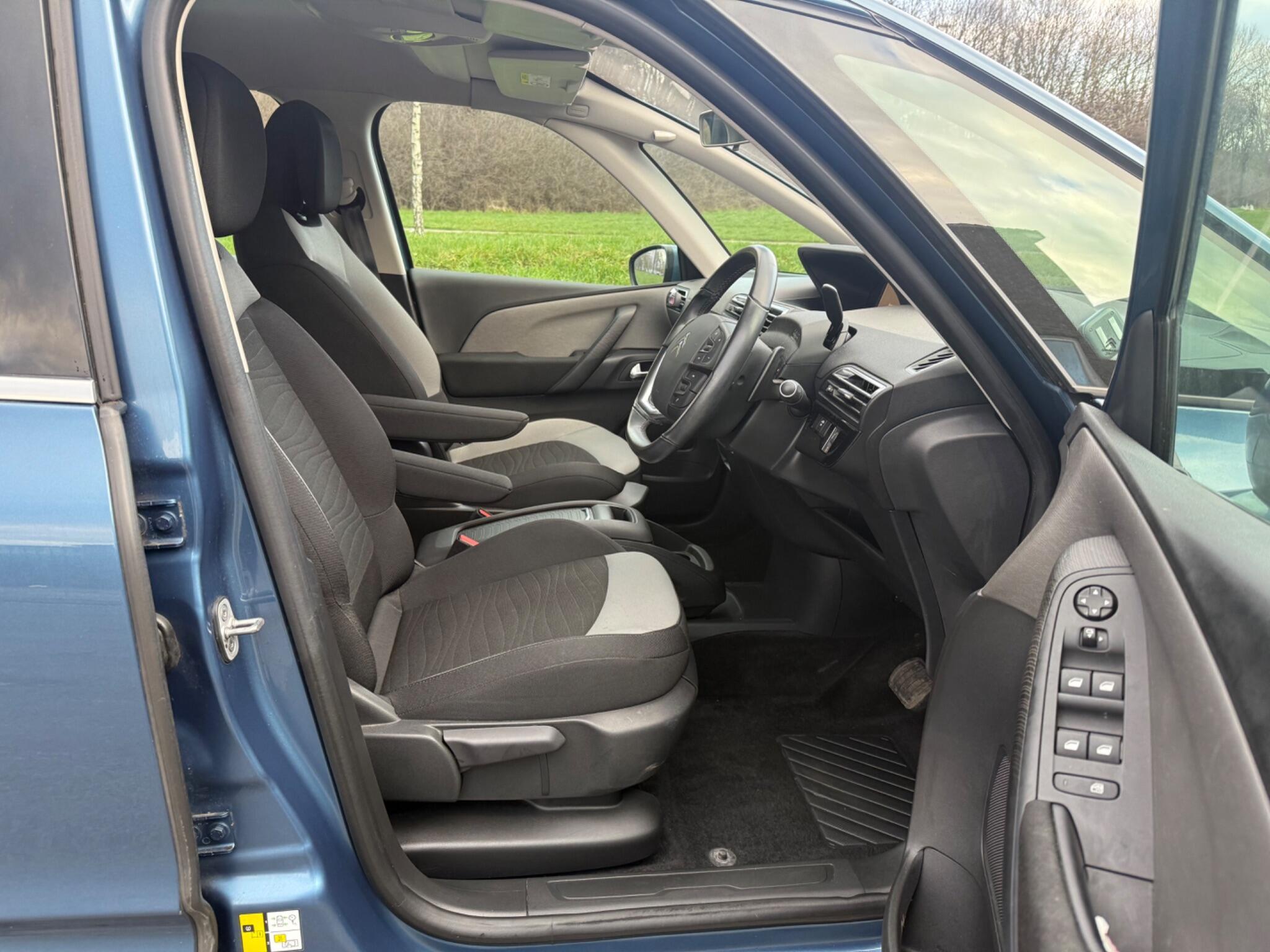 Citroen C4 Picasso - Image 18