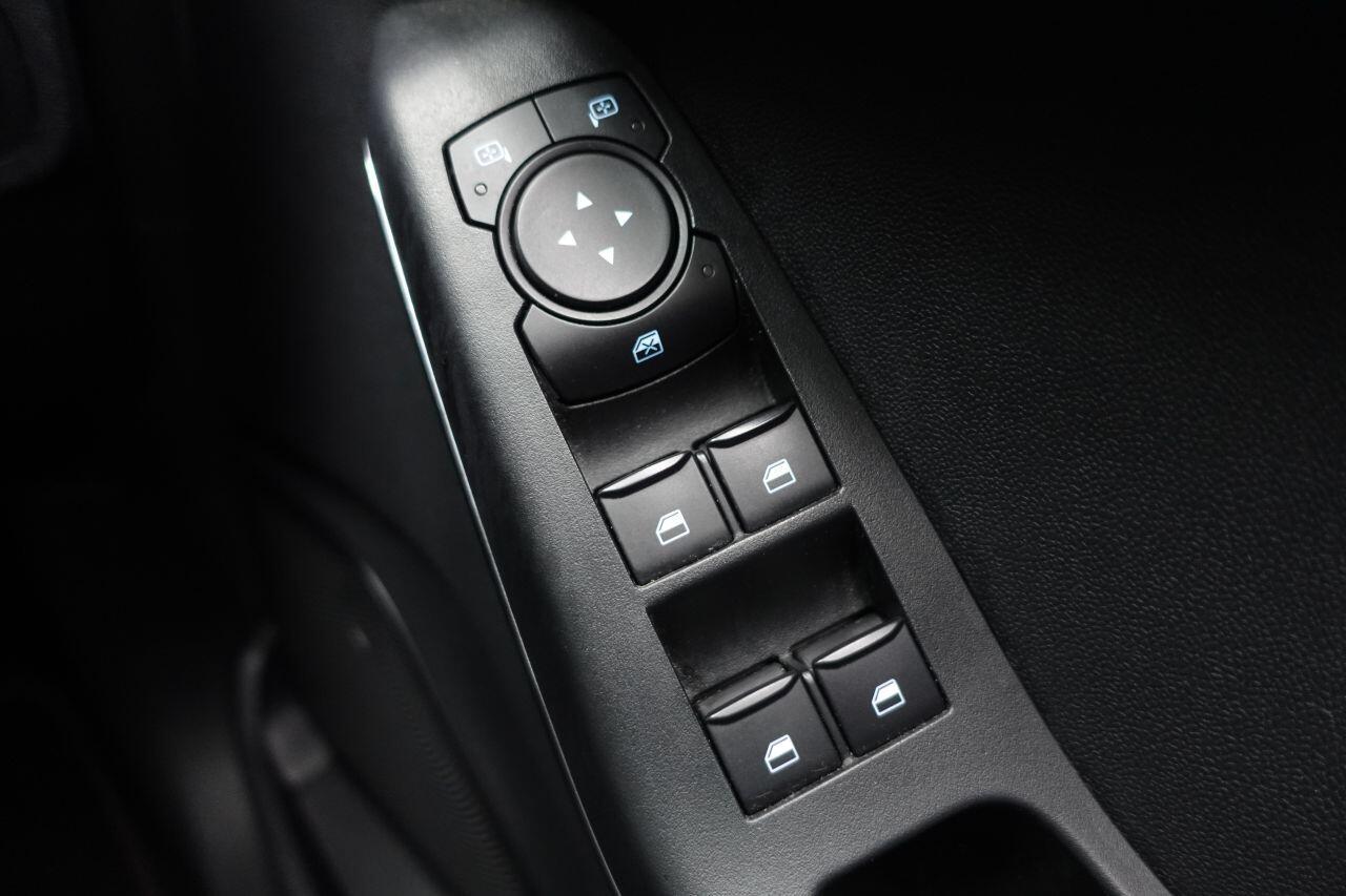 Ford Fiesta - Image 56