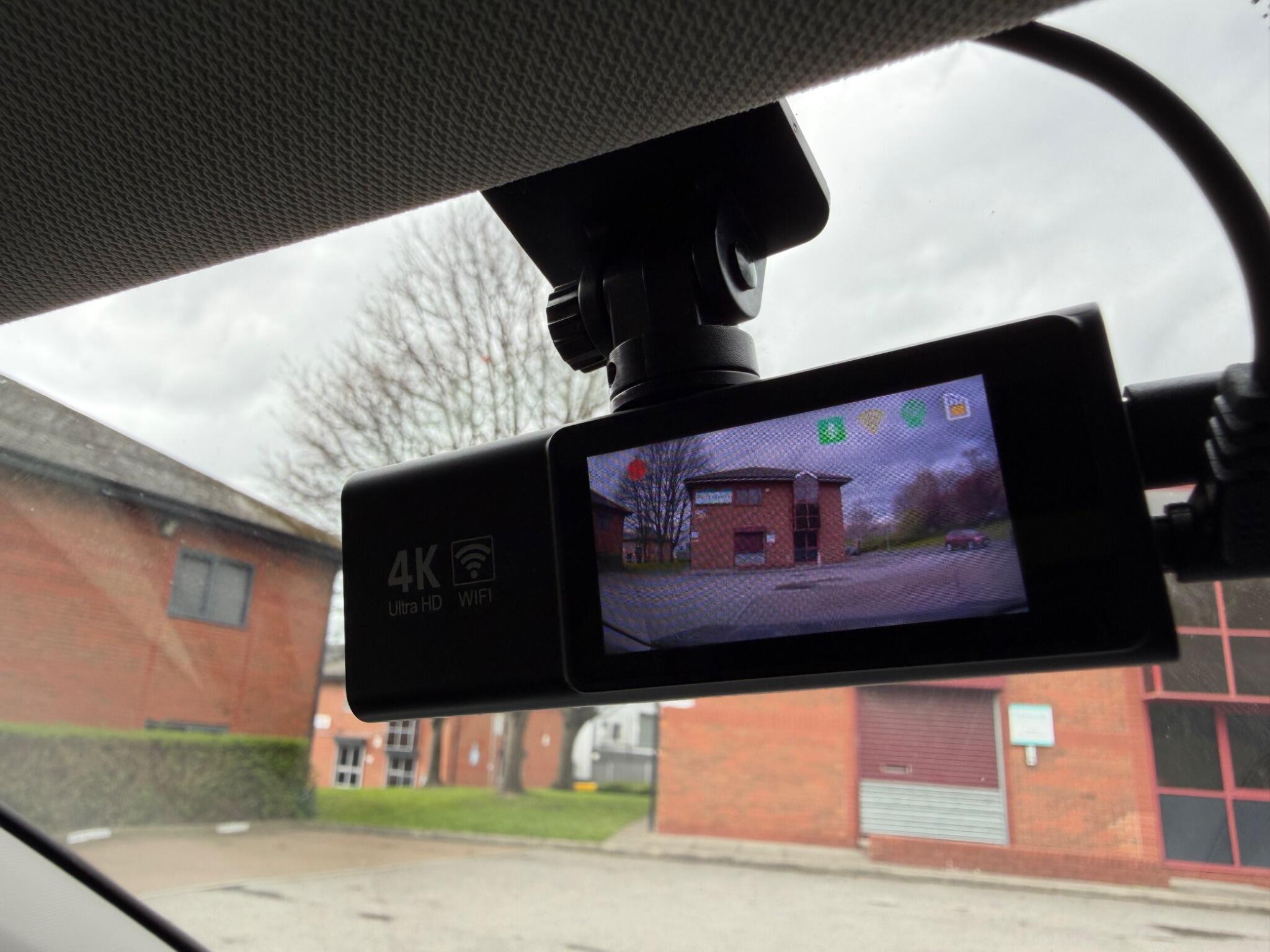 Volkswagen Golf - Image 61