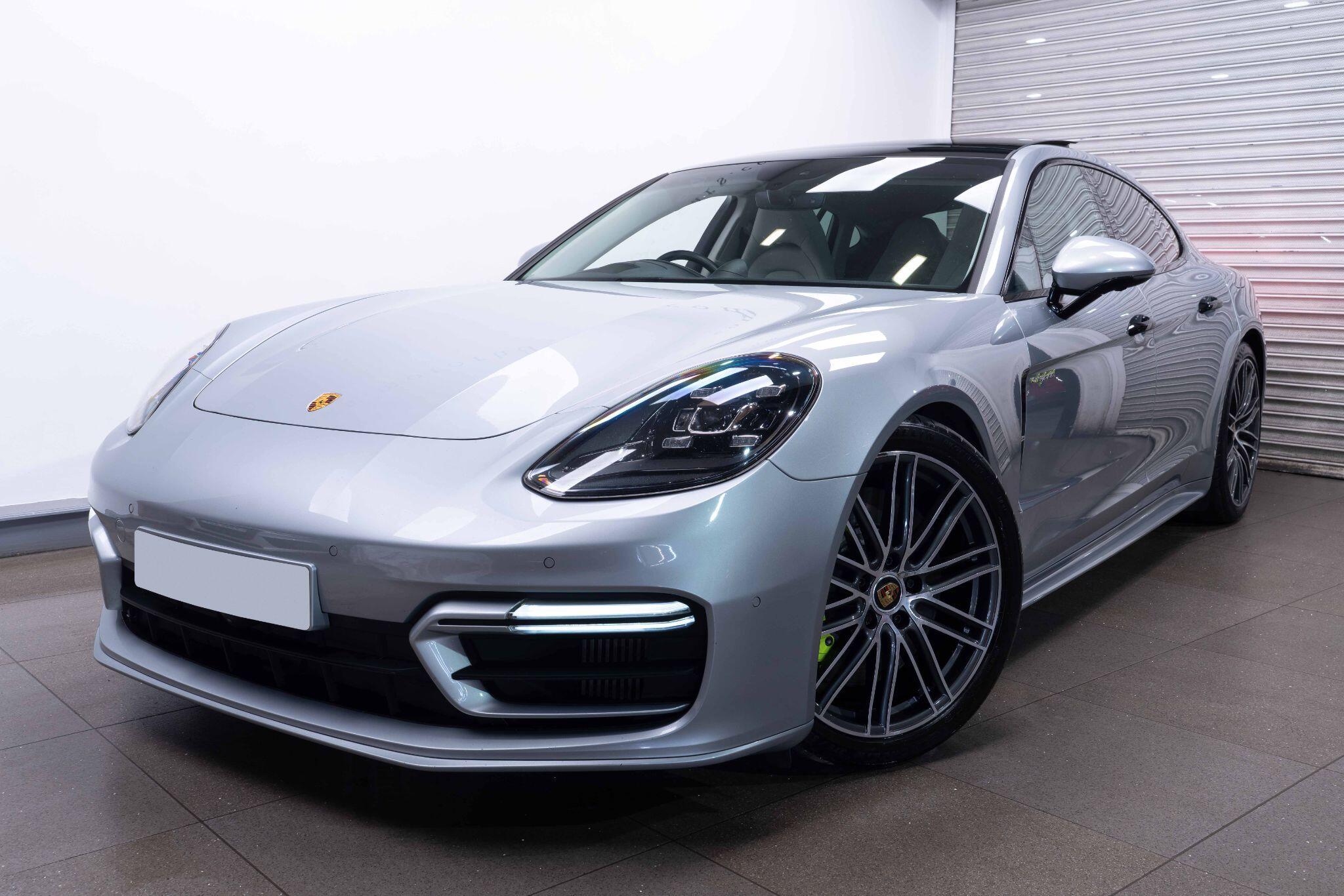 Porsche Panamera - Image 5