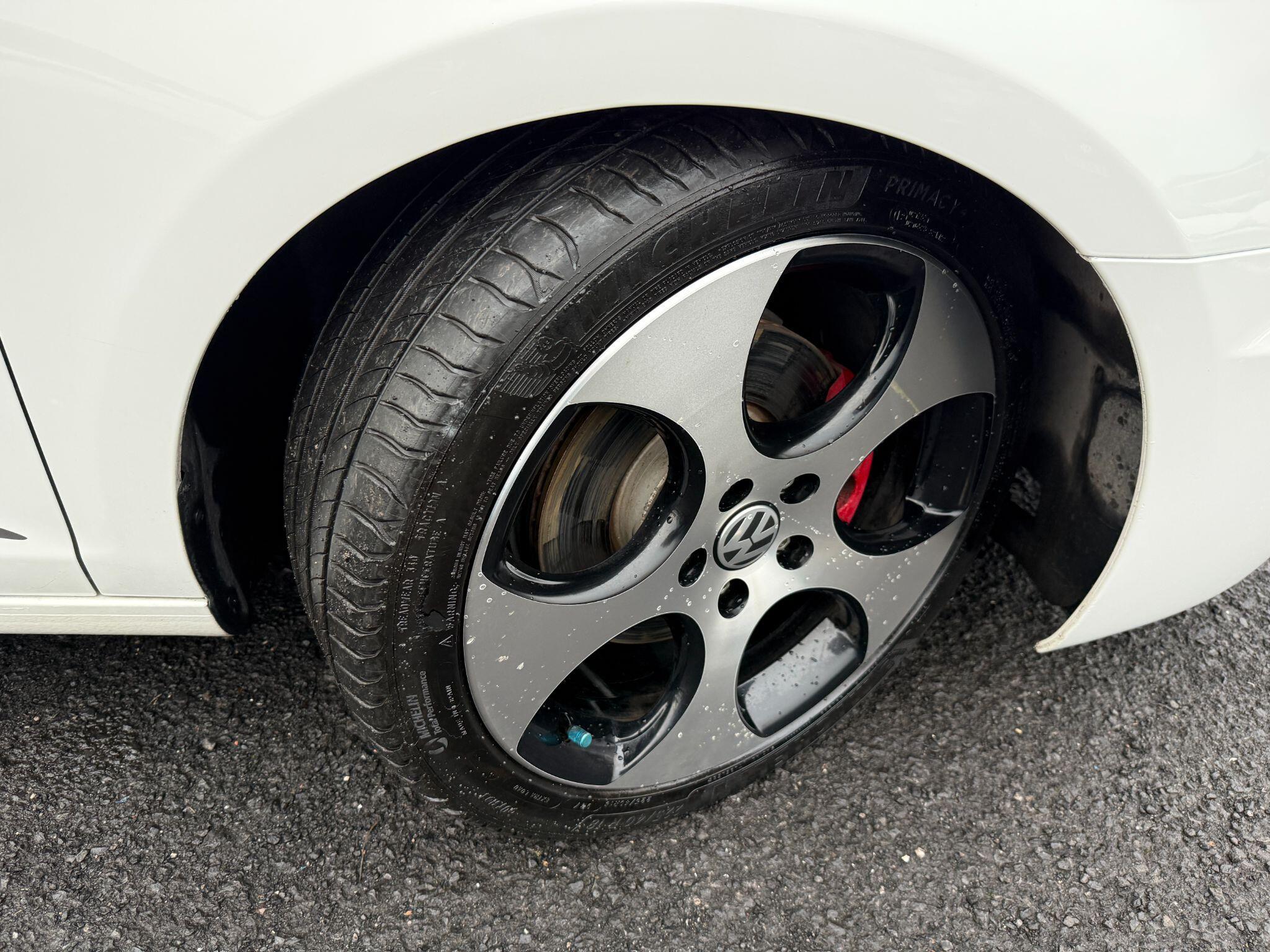 Volkswagen Golf - Image 77