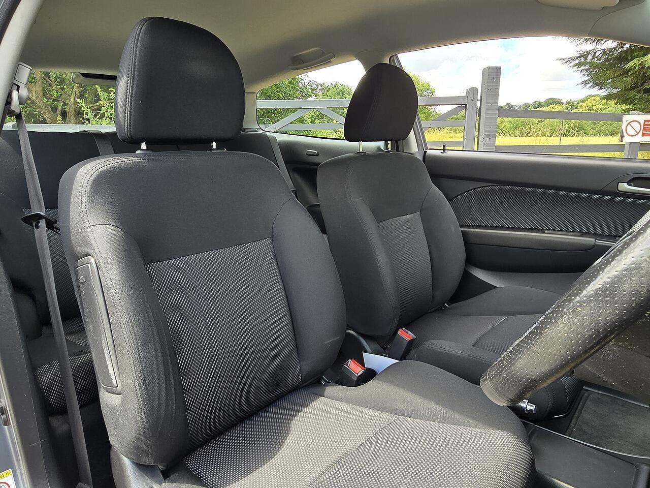 Honda Civic - Image 17