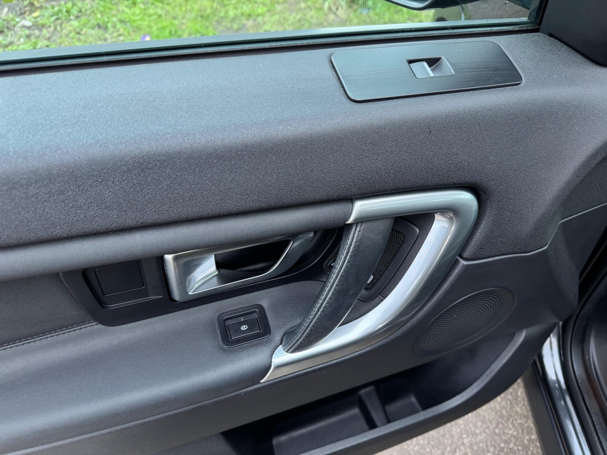 Land Rover DISCOVERY SPORT - Image 26