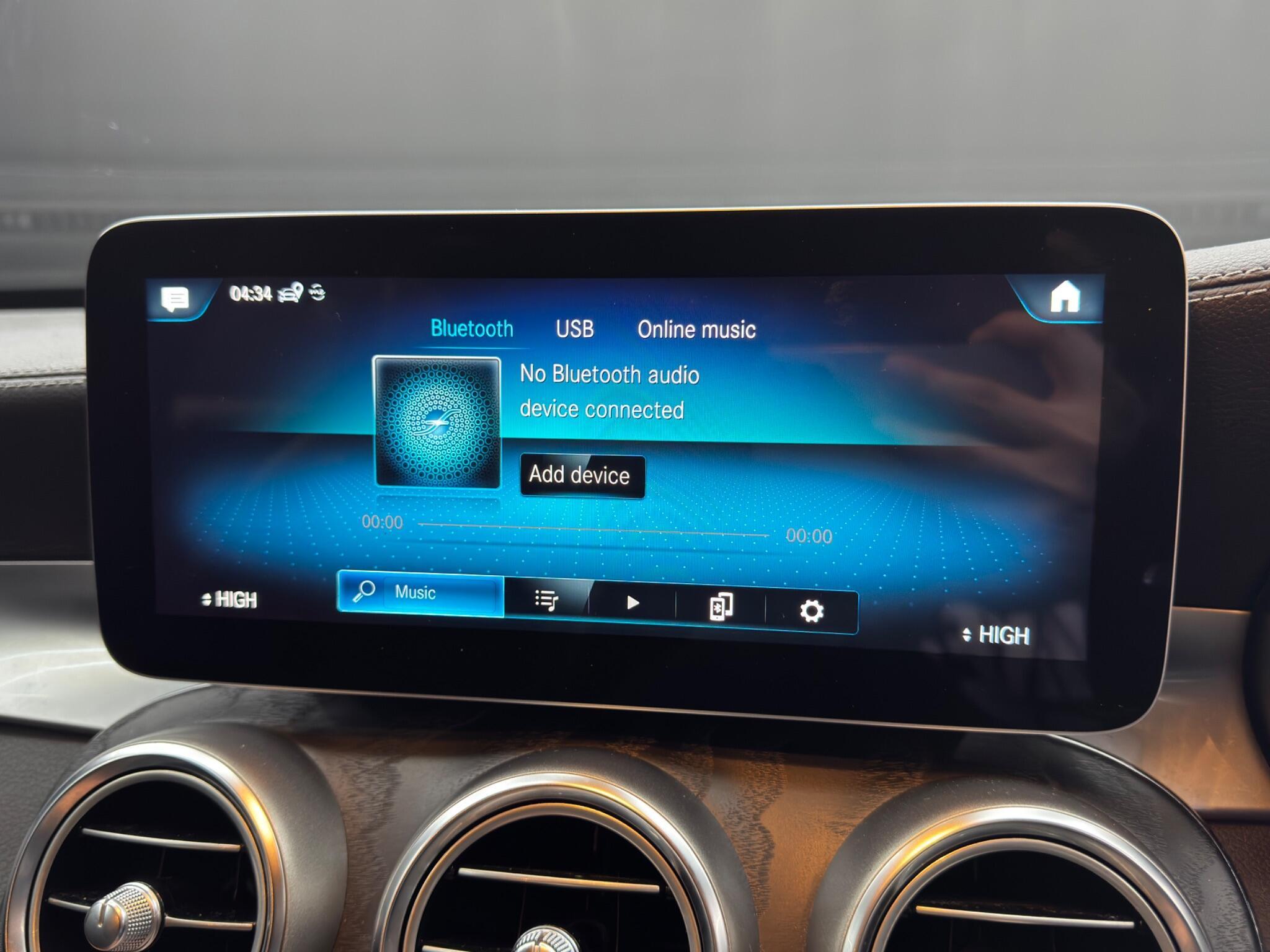 Mercedes GLC - Image 33