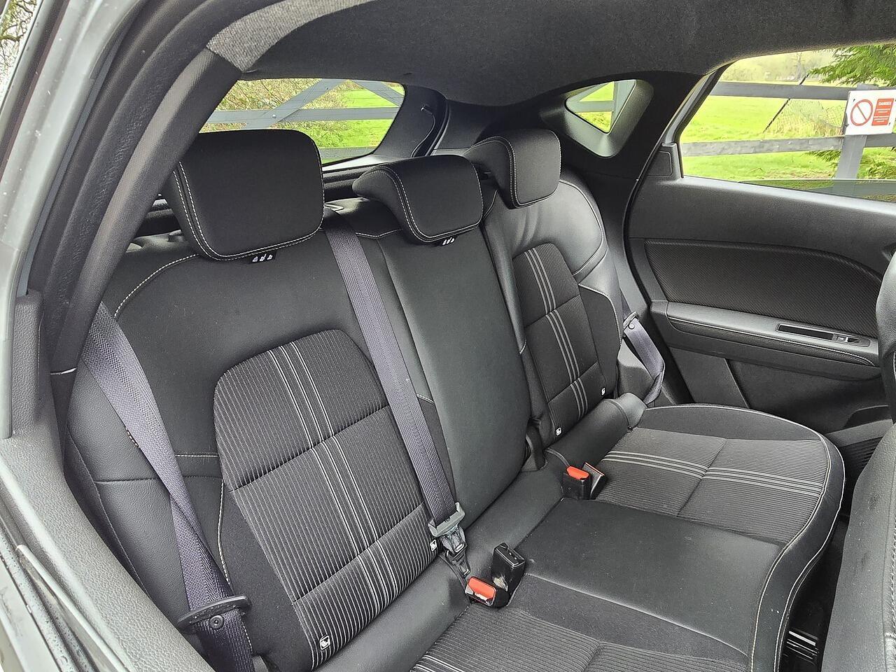 Renault Captur - Image 10