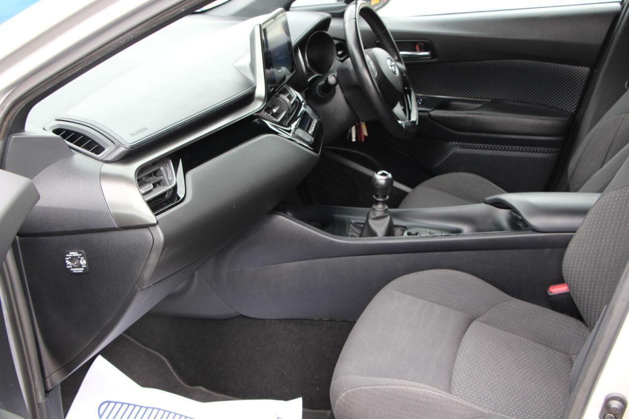 Toyota C-Hr - Image 20