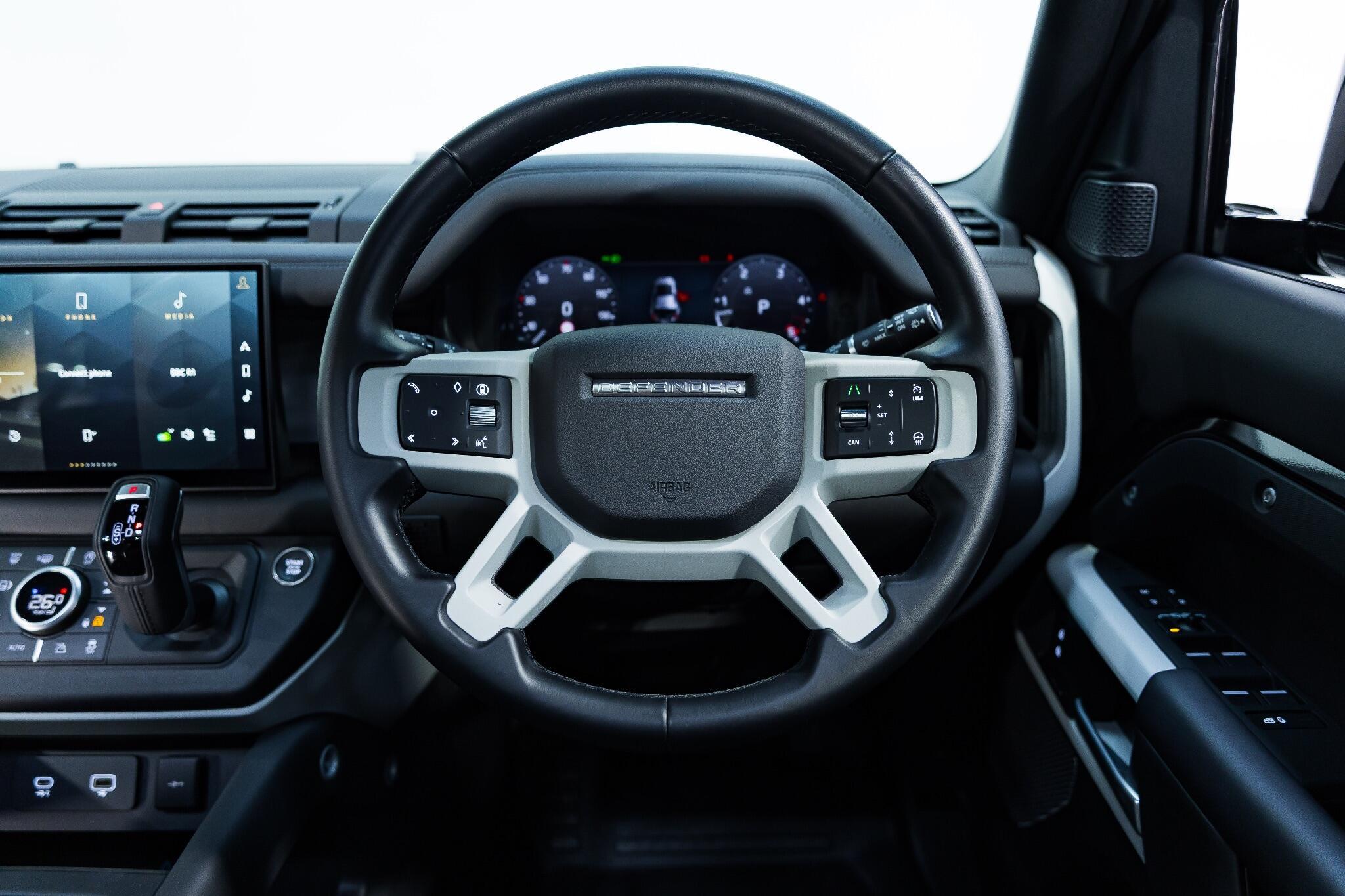 Land Rover Defender 110 - Image 13