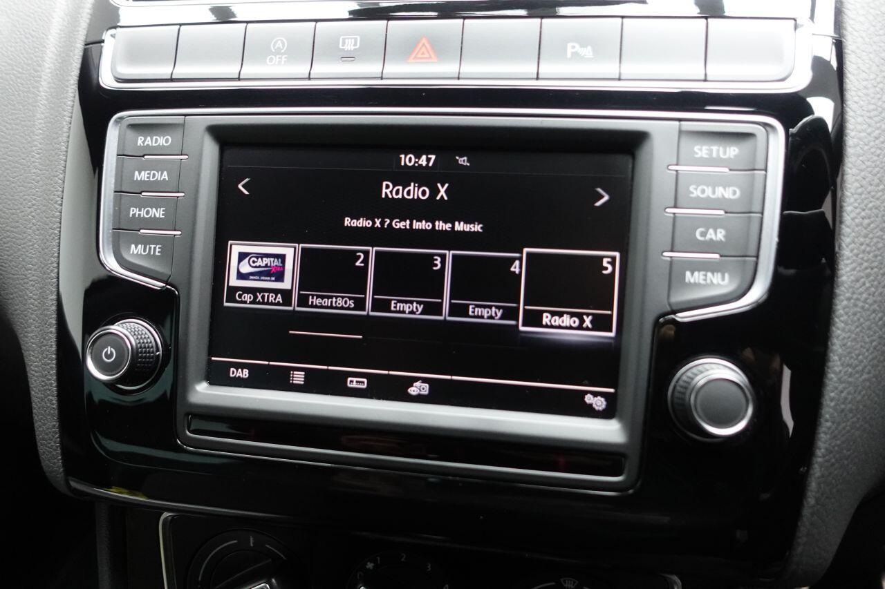 Volkswagen Polo - Image 2