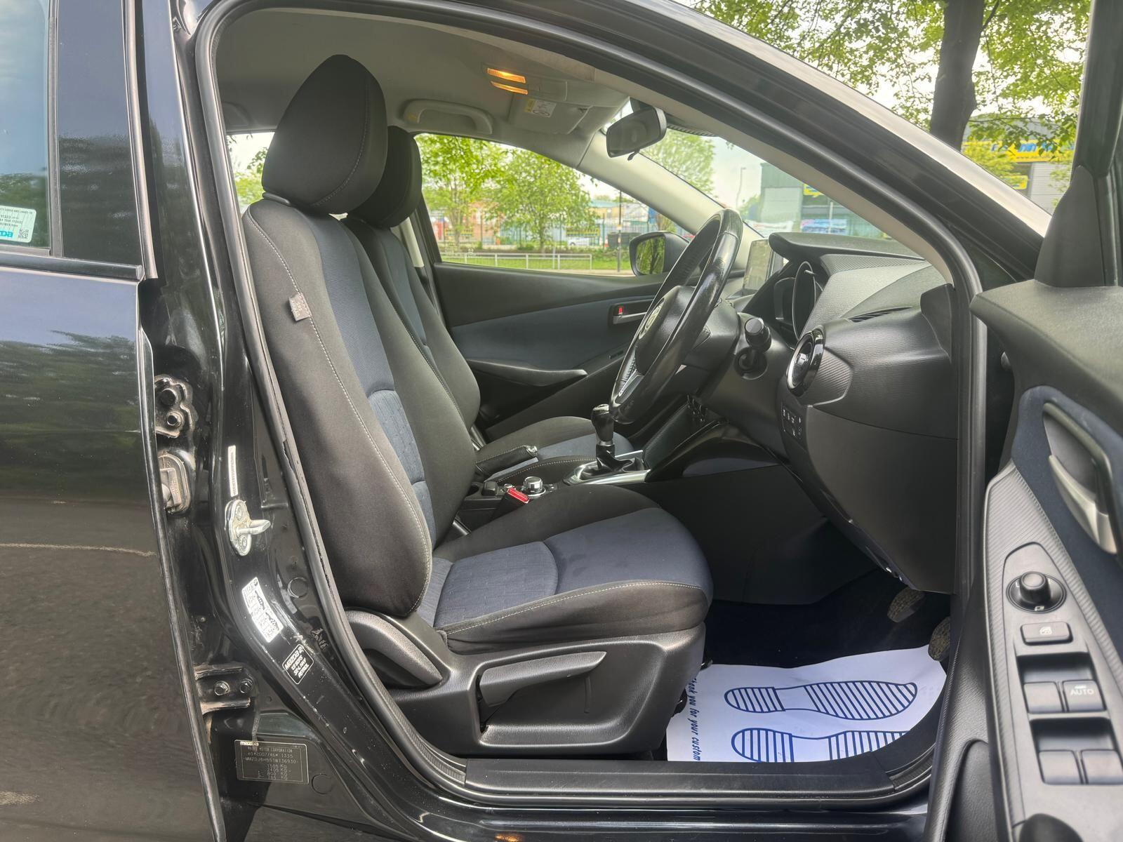 Mazda MAZDA2 - Image 15
