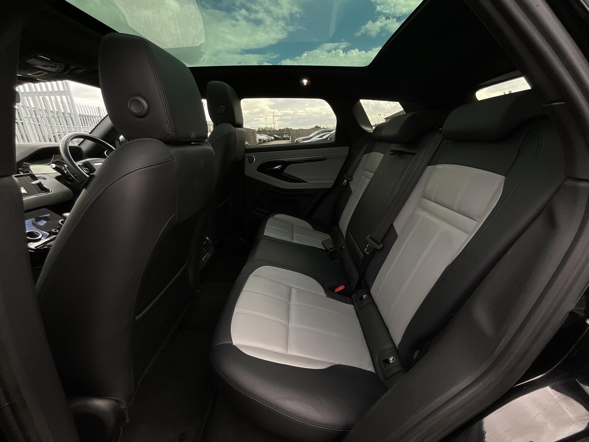 Land Rover Range Rover Evoque - Image 15