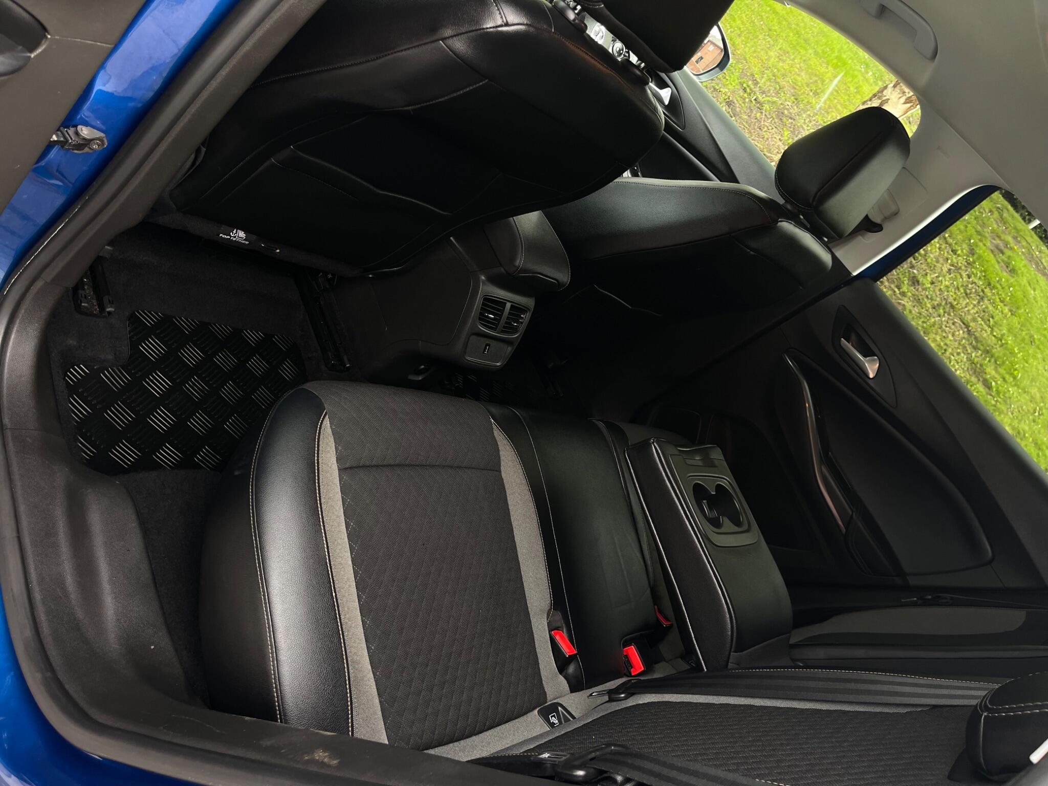 Vauxhall Grandland X - Image 38