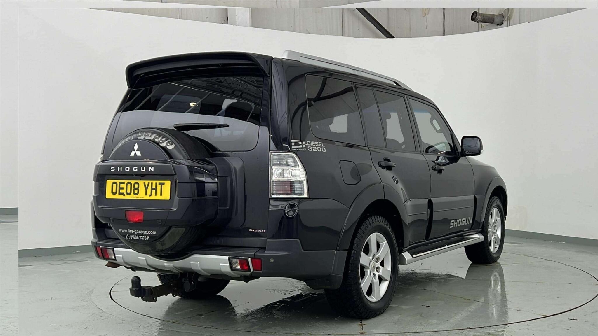 Mitsubishi Shogun - Image 3