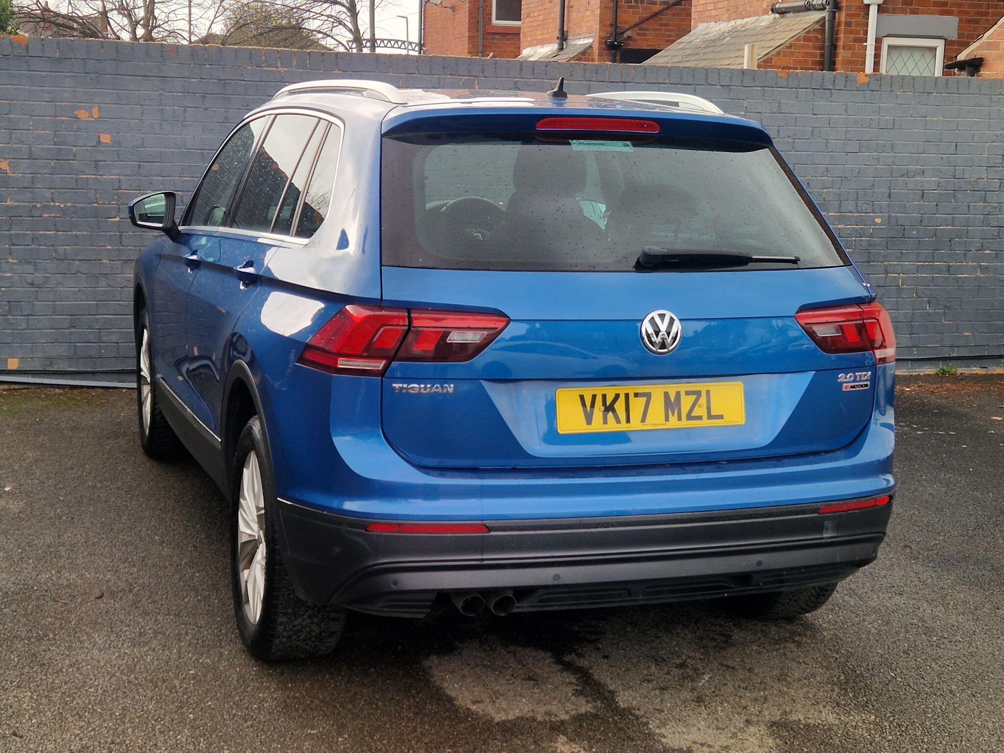 Volkswagen Tiguan - Image 8