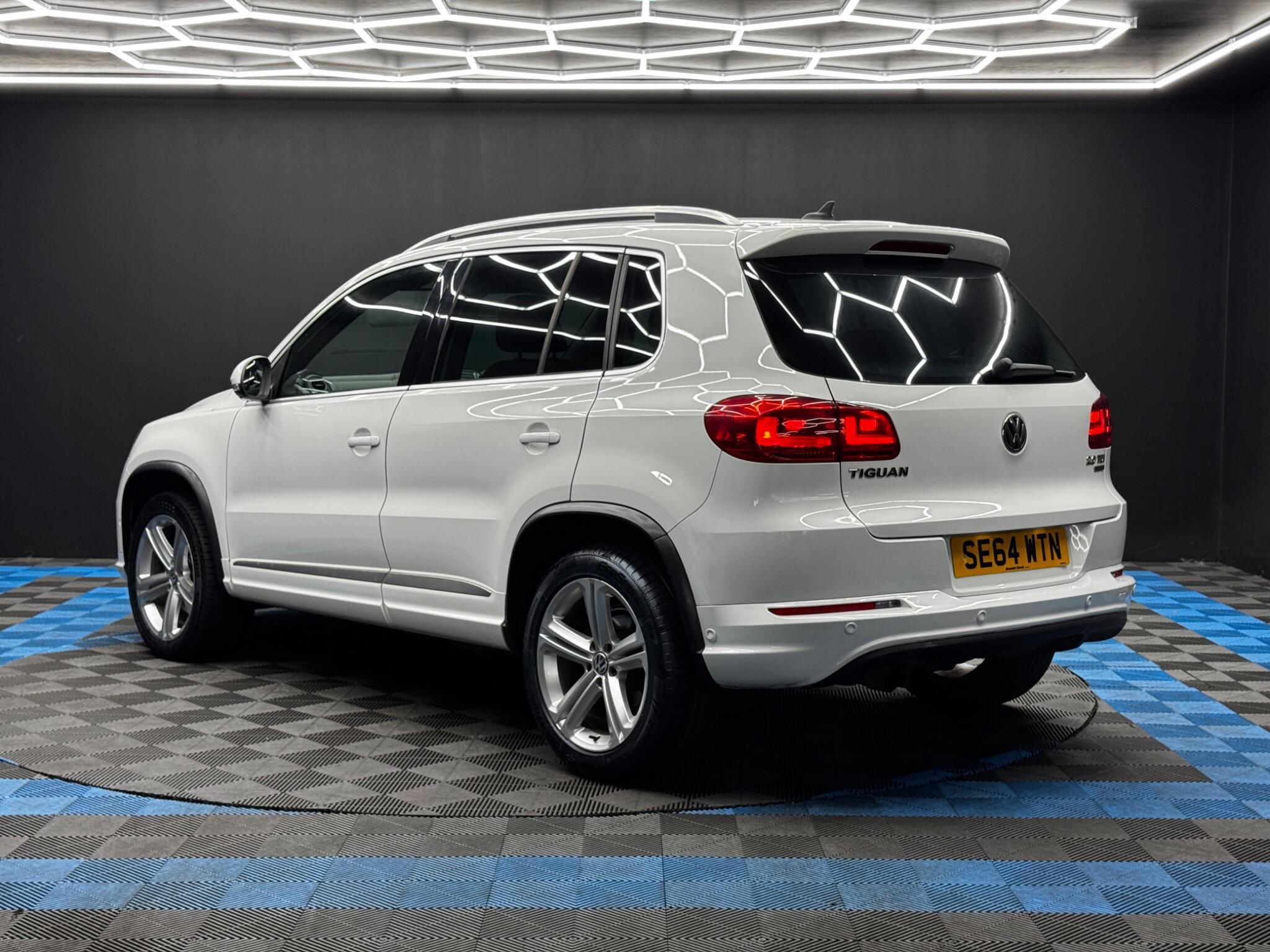 Volkswagen Tiguan - Image 7