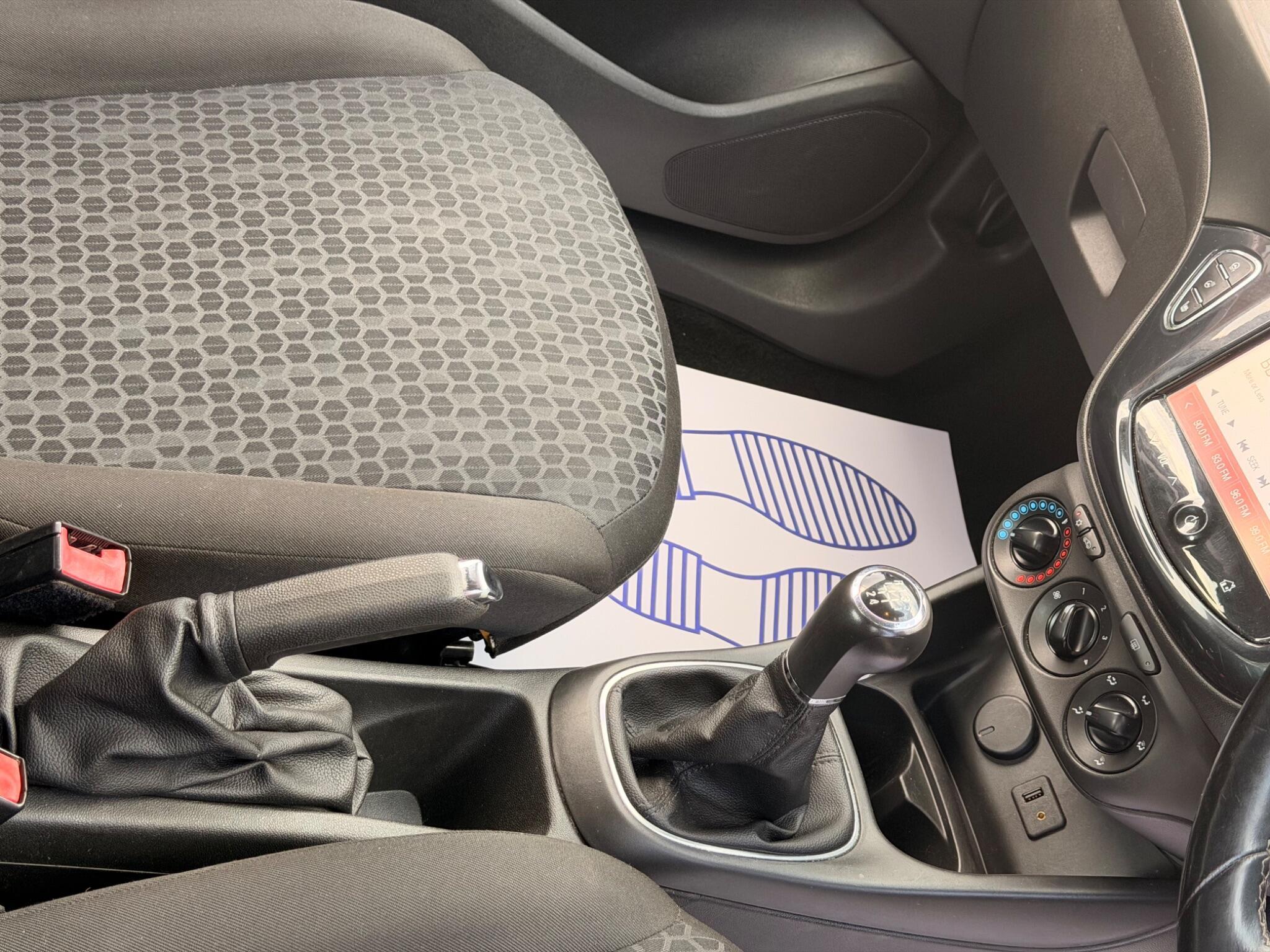 Vauxhall Corsa - Image 13