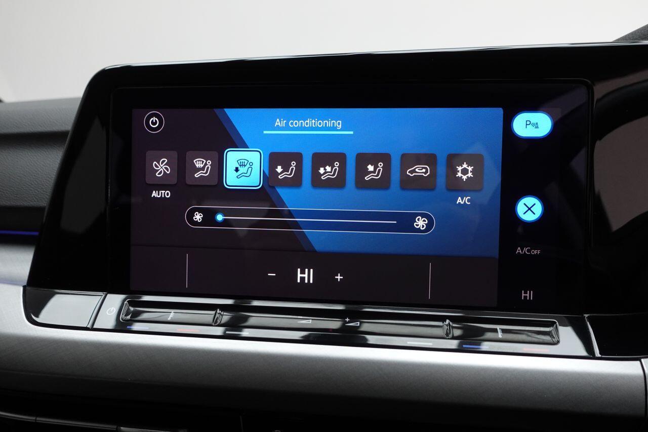 Volkswagen Golf - Image 23