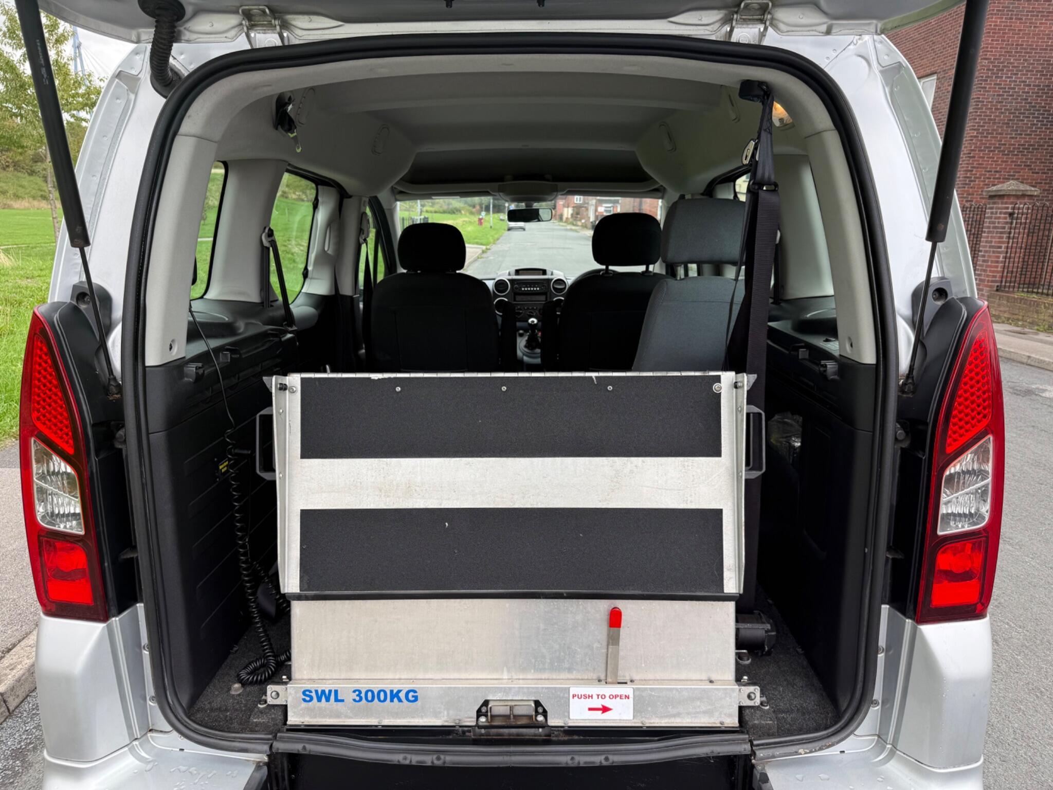 Peugeot Partner Tepee - Image 13