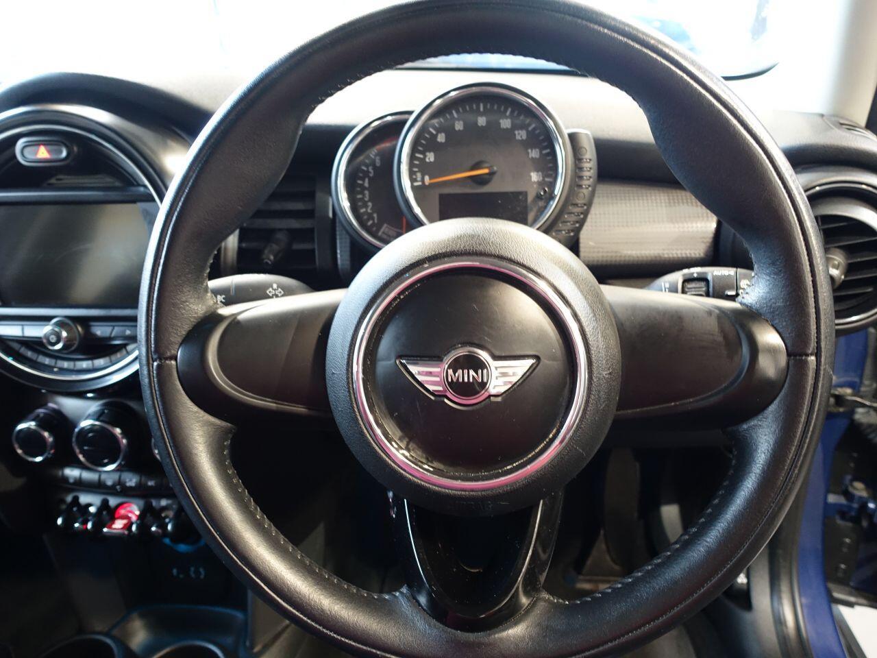 MINI Hatch - Image 23