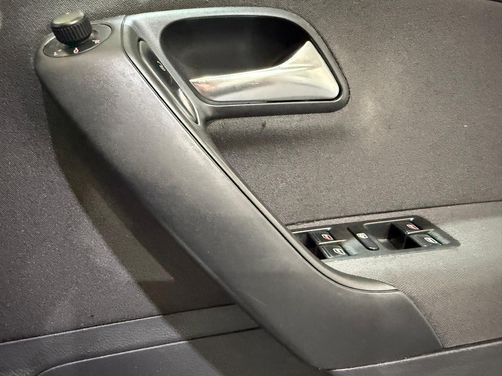 Volkswagen Polo - Image 20