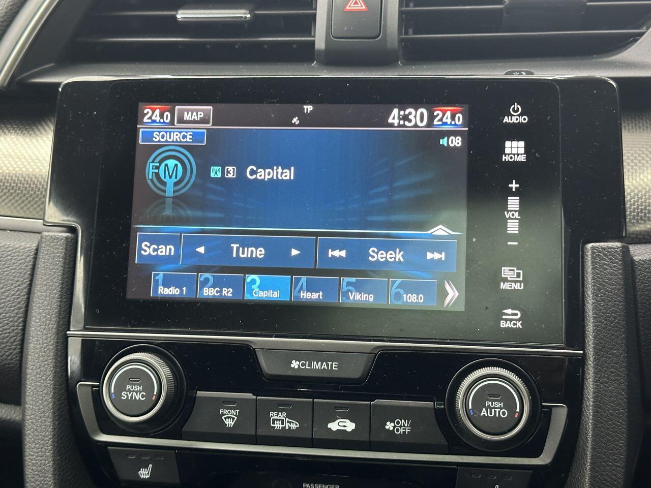 Honda Civic - Image 32