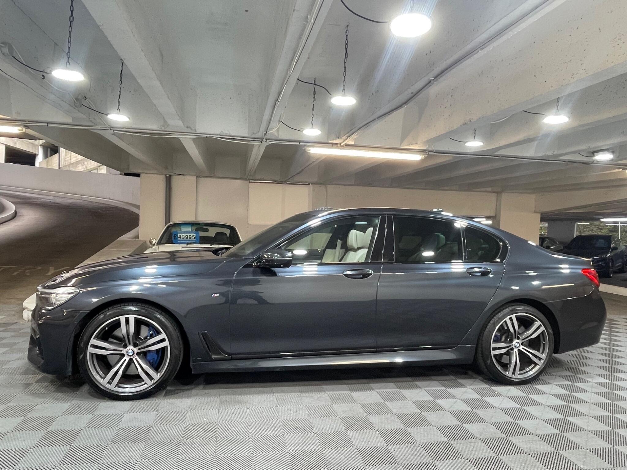 BMW 7 Series - Image 2