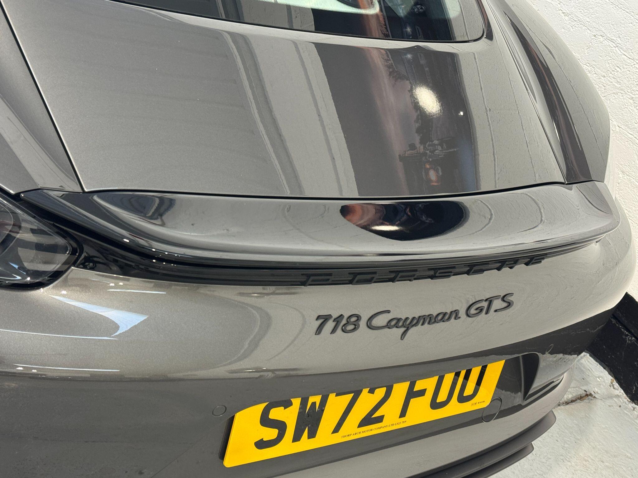 Porsche 718 Cayman - Image 40