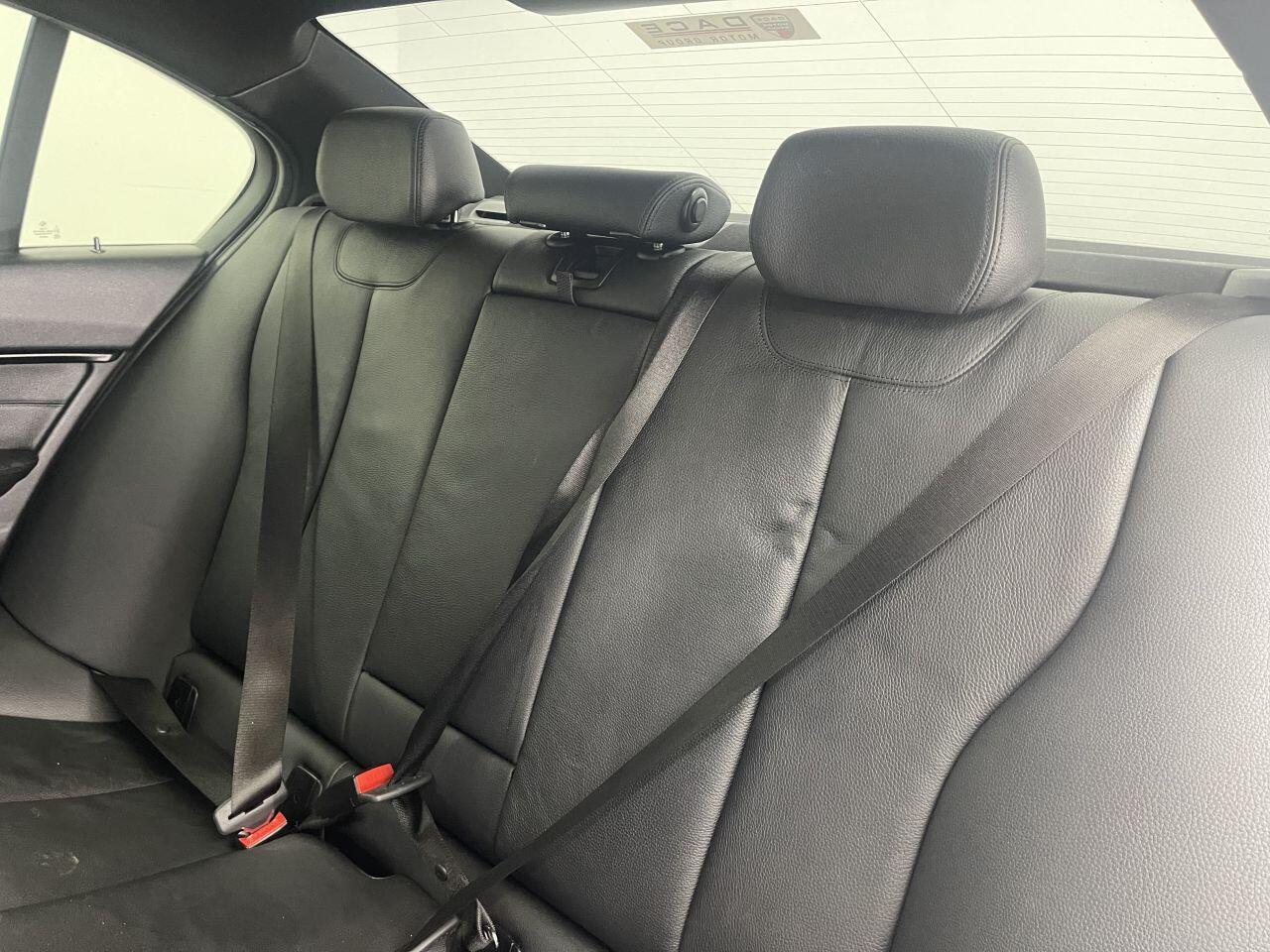 BMW 3 Series - Image 11